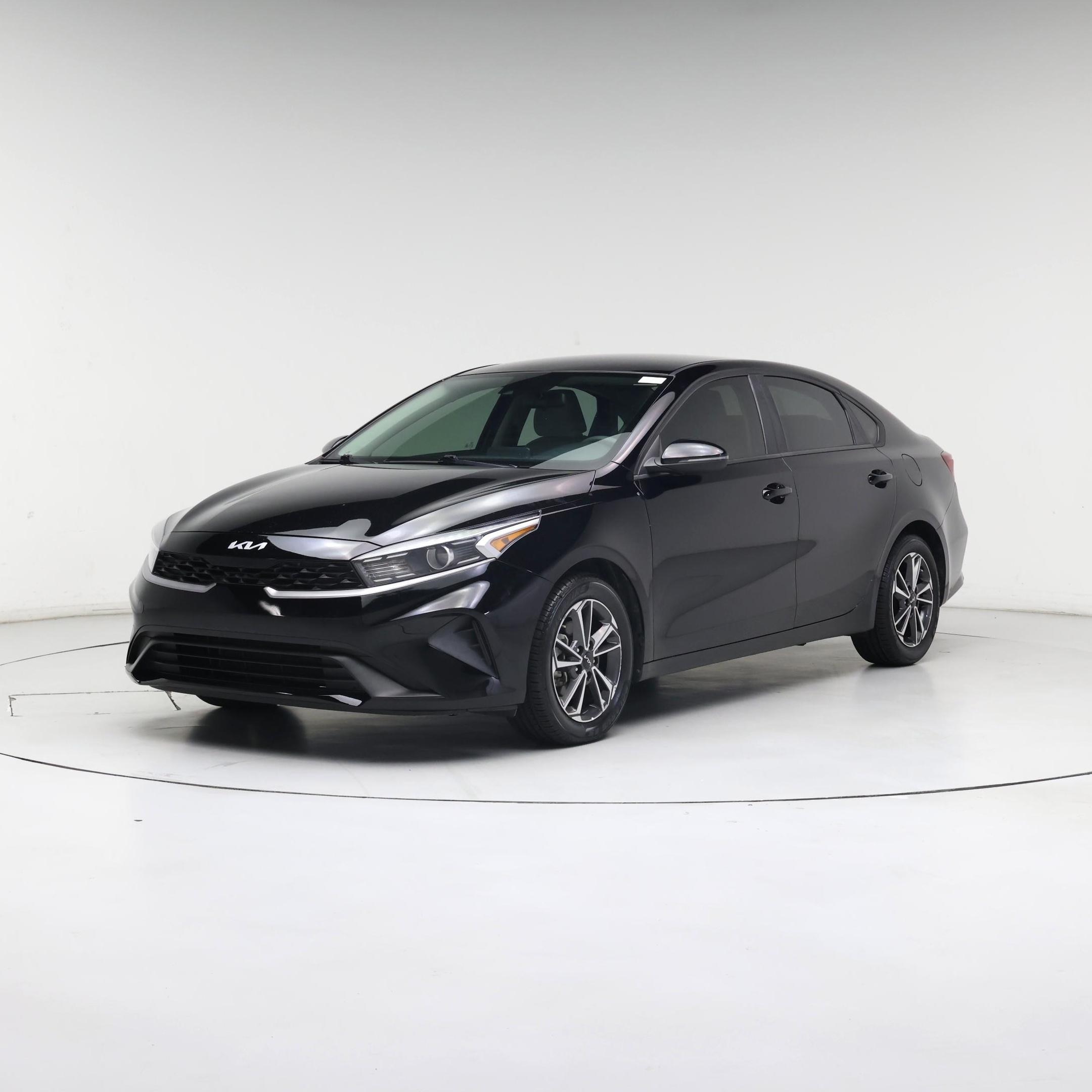 Thumbnail: 2022 Kia Forte - 4