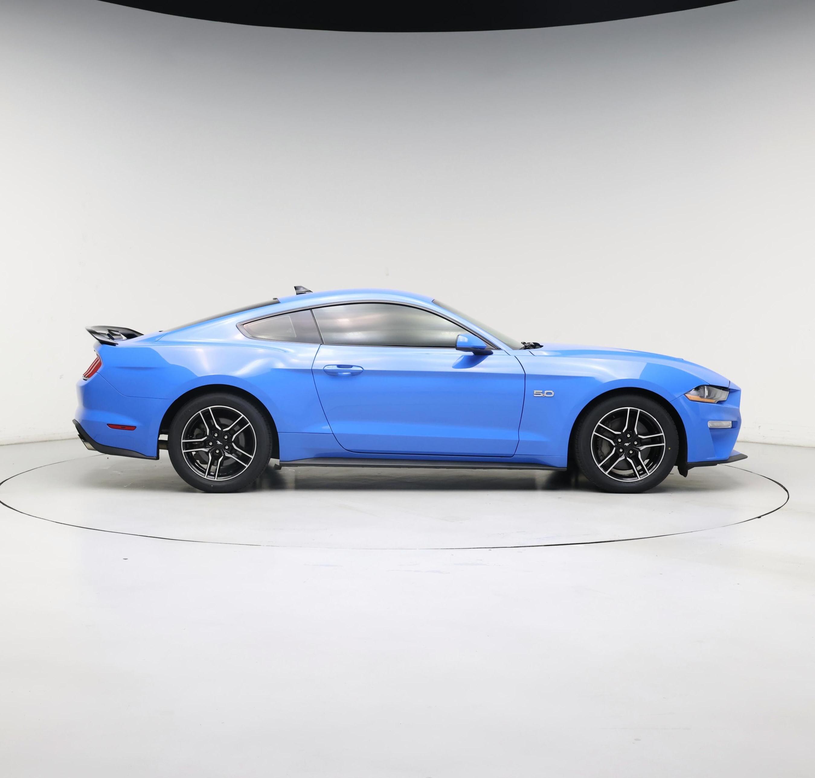 Thumbnail: 2022 Ford Mustang - 7