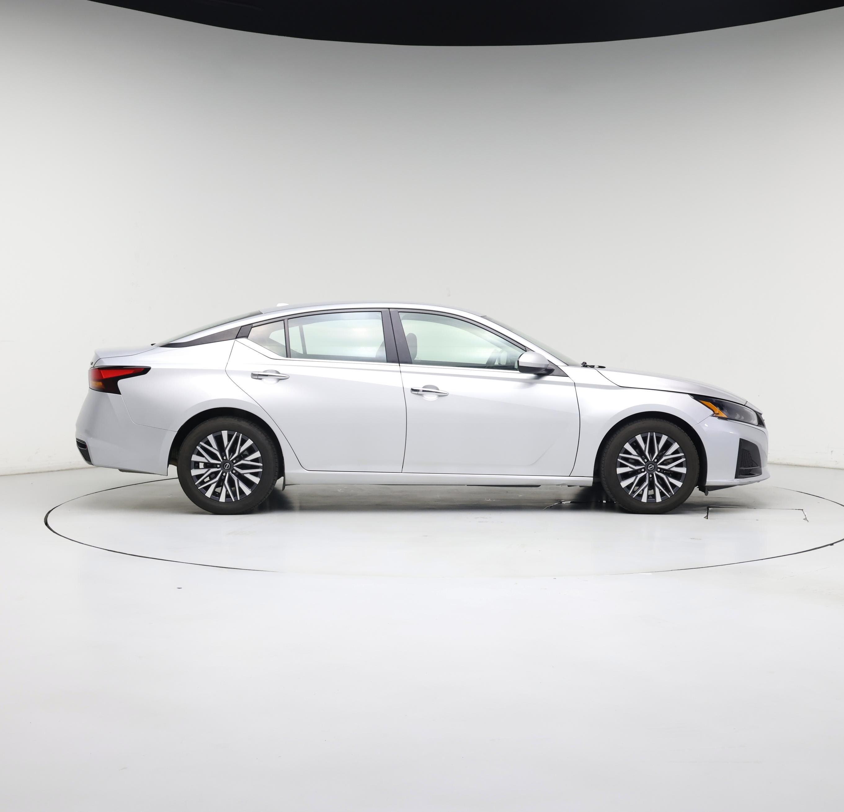 Thumbnail: 2023 Nissan Altima - 7