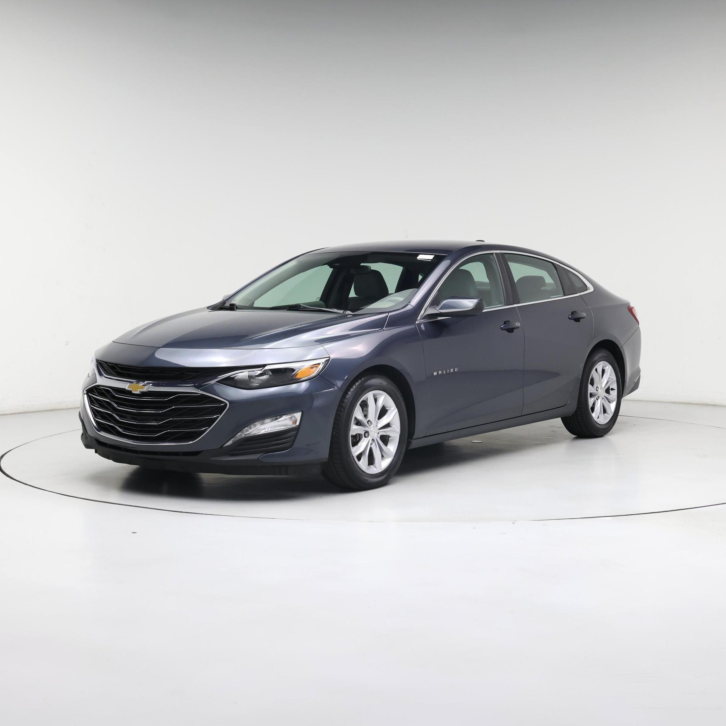 Thumbnail: 2021 Chevrolet Malibu - 4