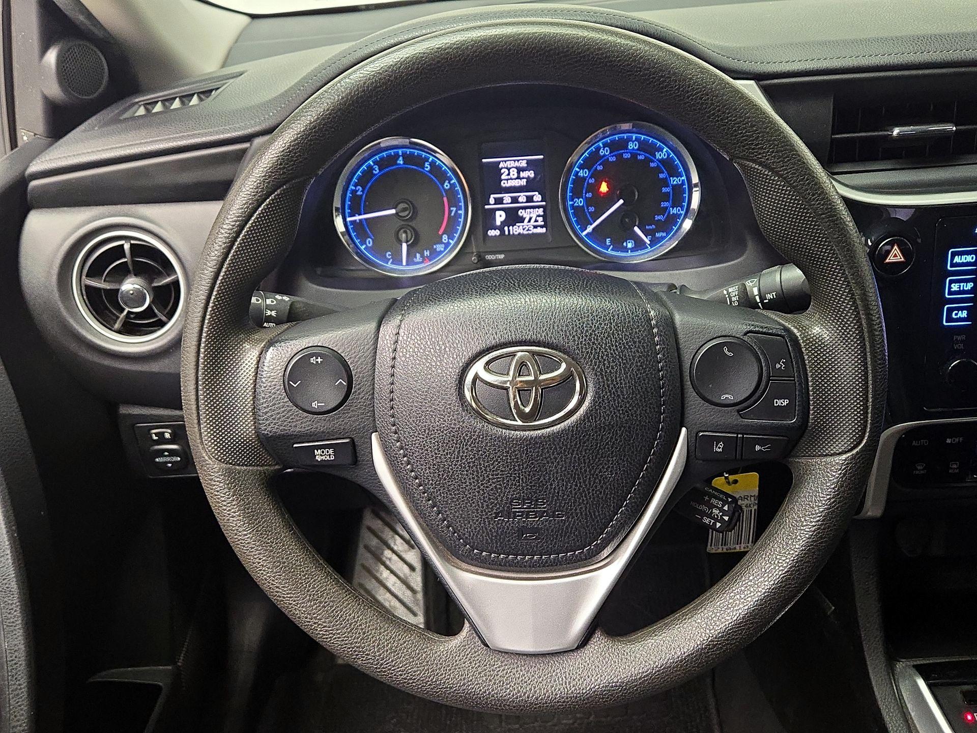 Thumbnail: 2019 Toyota Corolla - 10