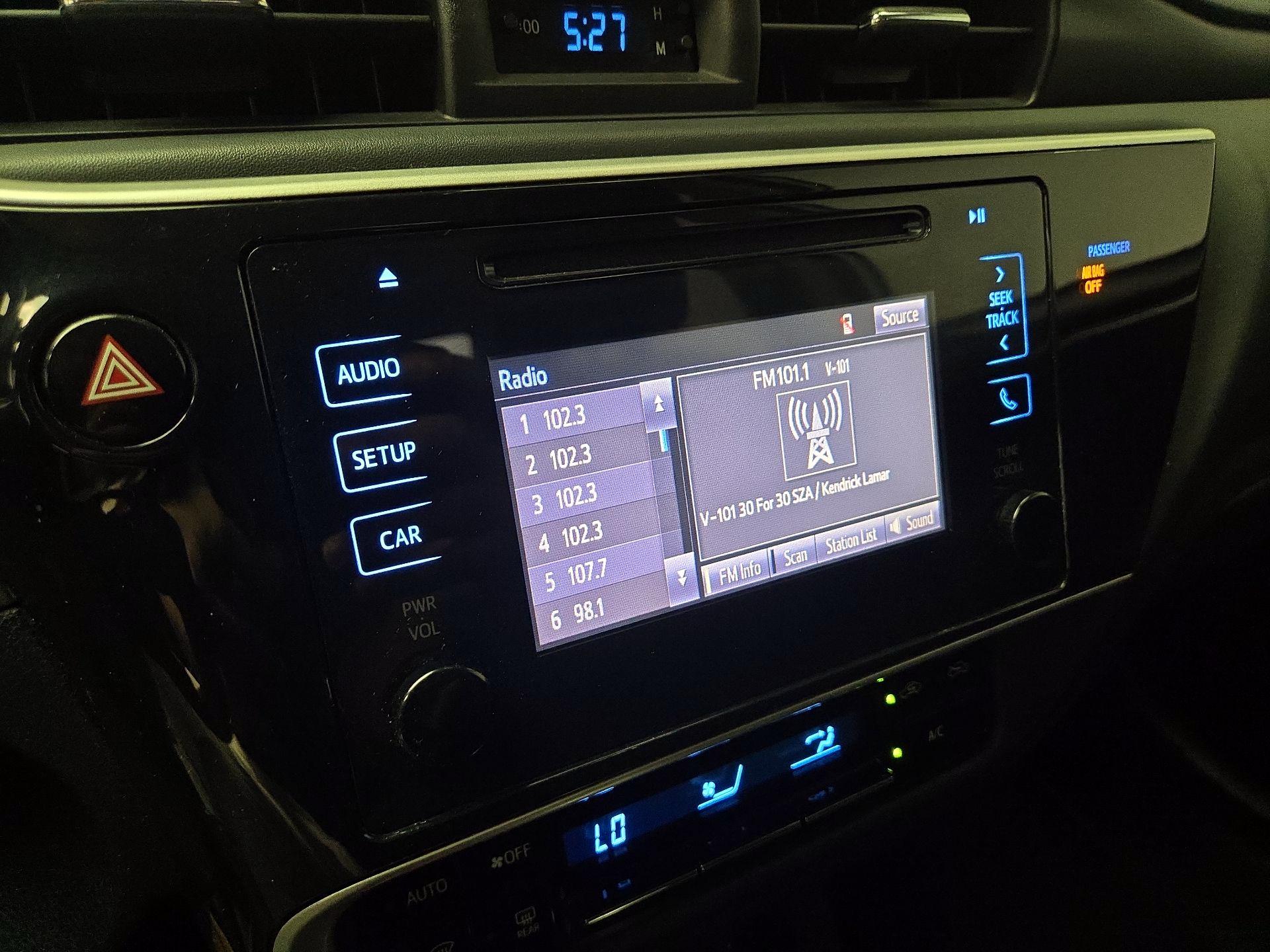 Thumbnail: 2019 Toyota Corolla - 16