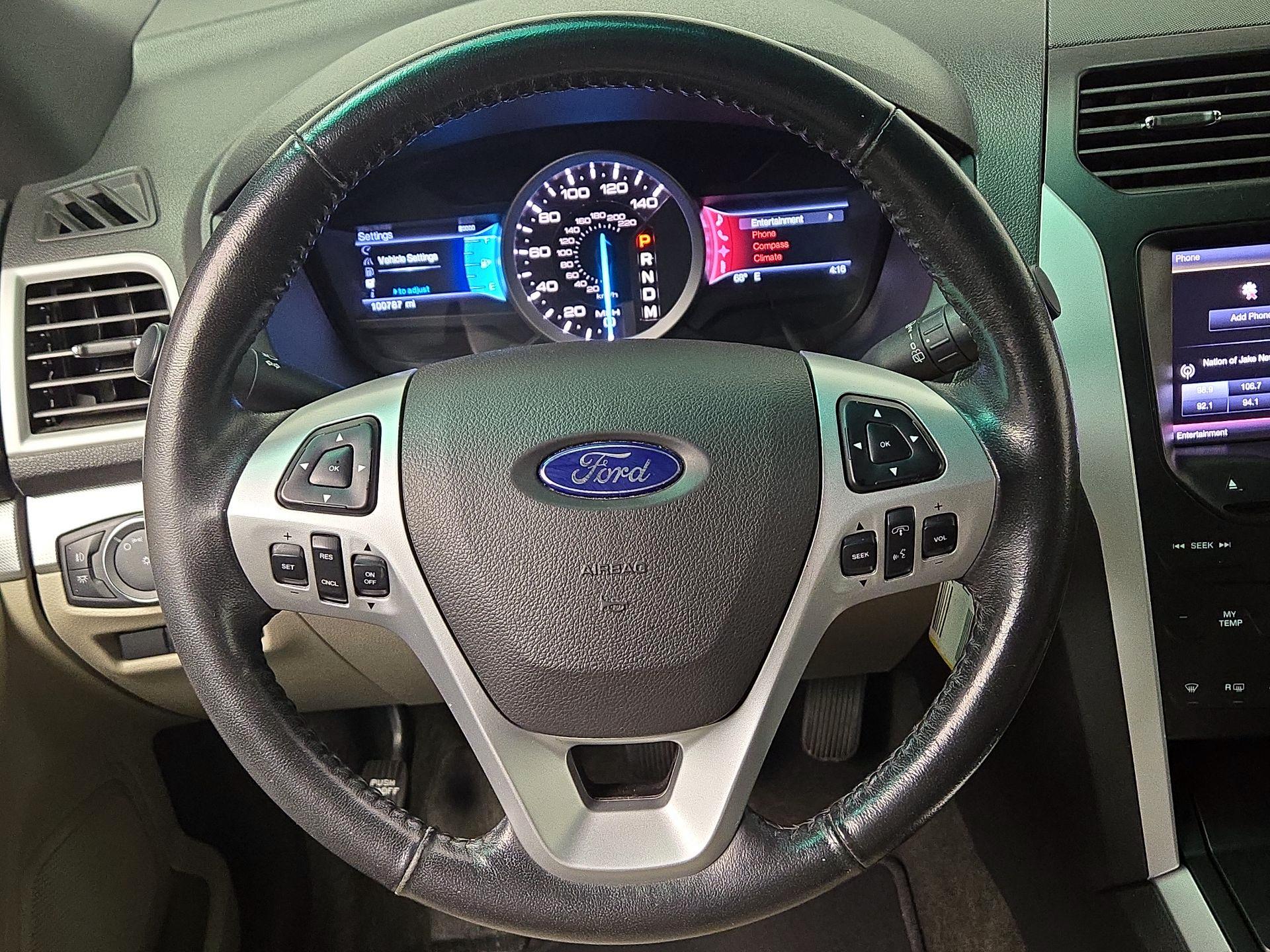 Thumbnail: 2013 Ford Explorer - 10