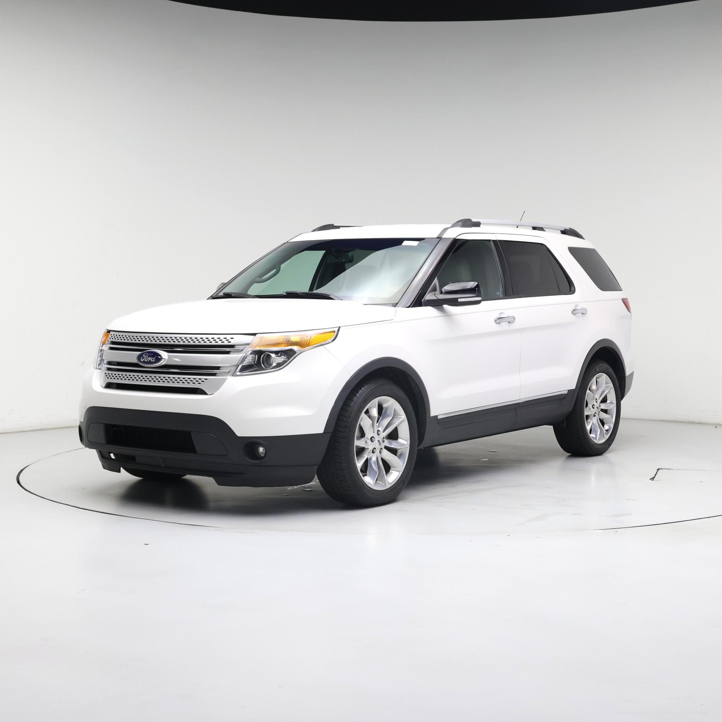Thumbnail: 2013 Ford Explorer - 4