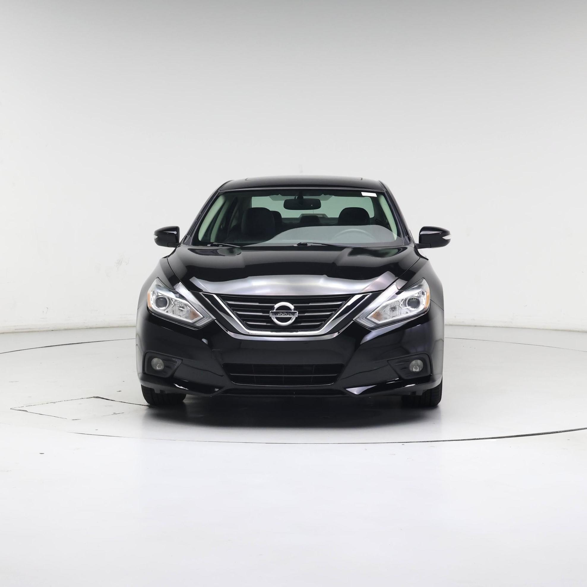 Thumbnail: 2017 Nissan Altima - 5
