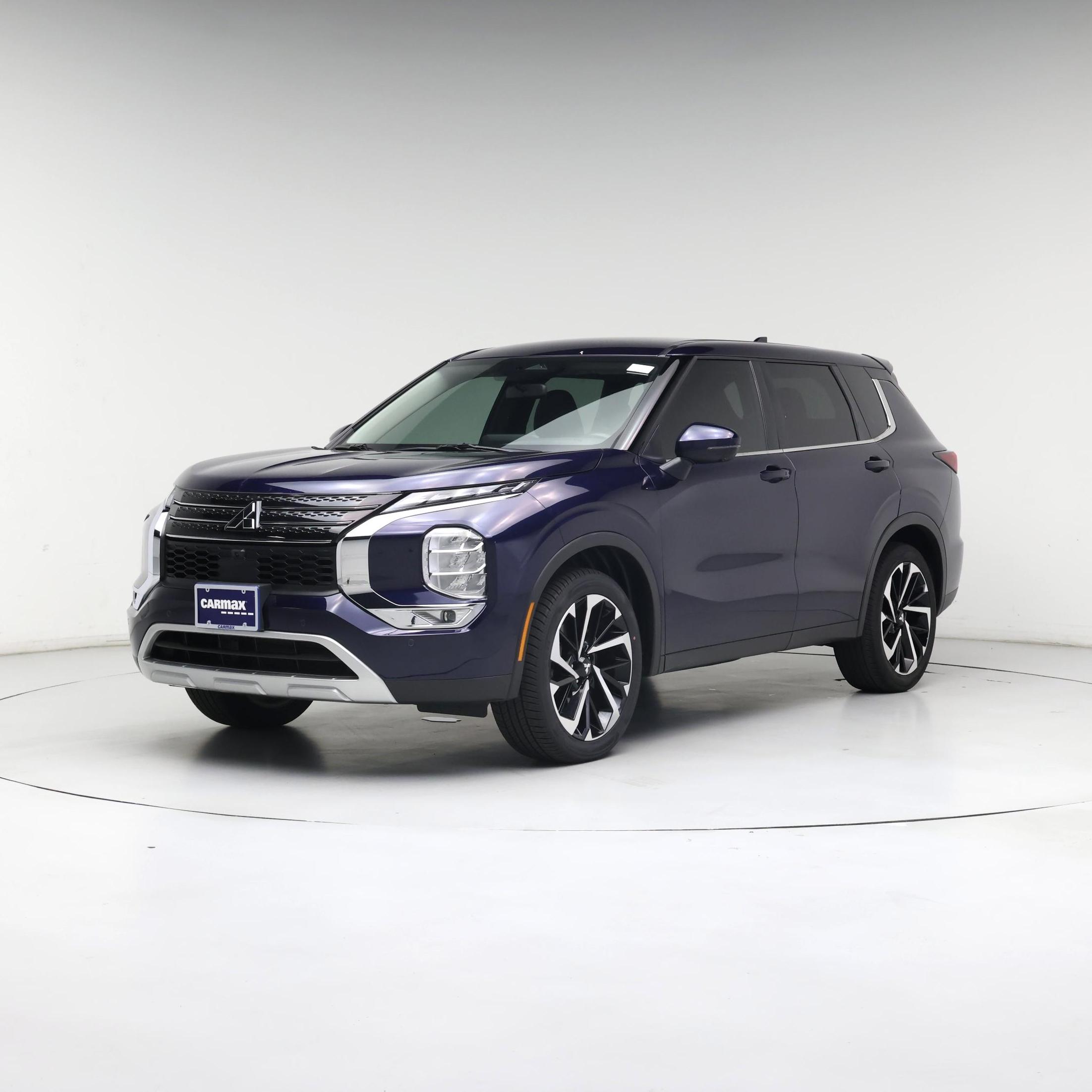 Thumbnail: 2022 Mitsubishi Outlander - 4