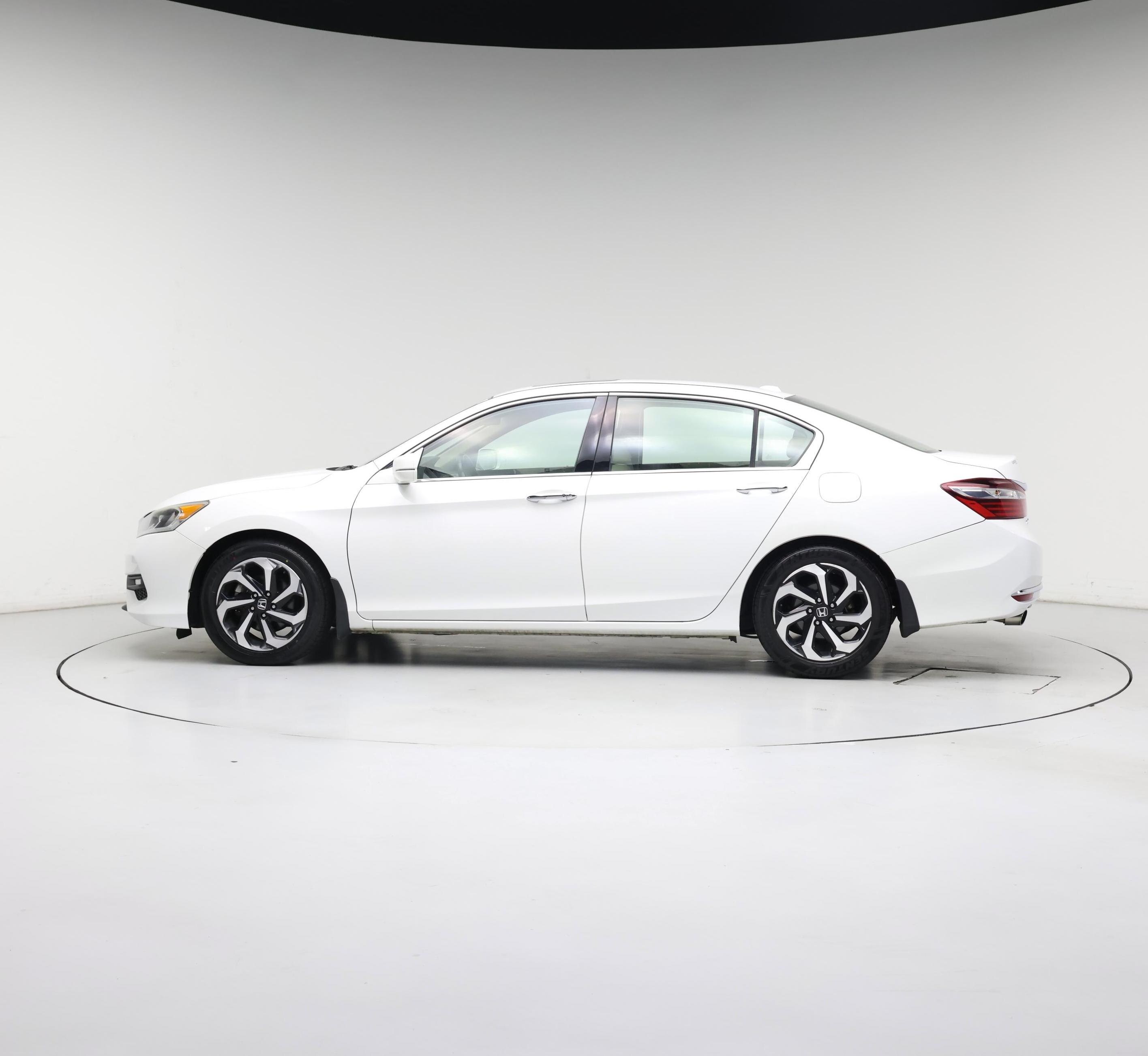 Thumbnail: 2017 Honda Accord - 3