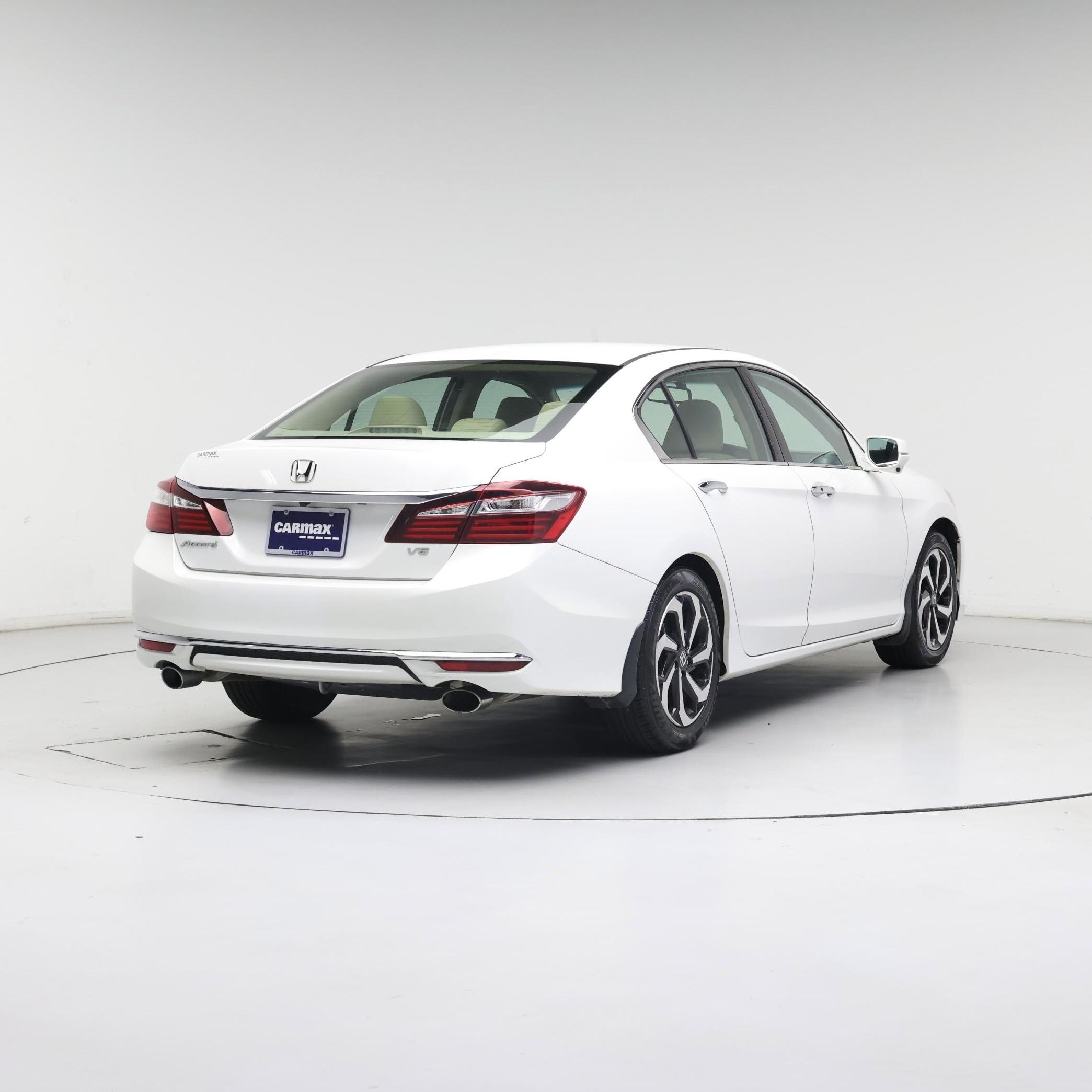 Thumbnail: 2017 Honda Accord - 8
