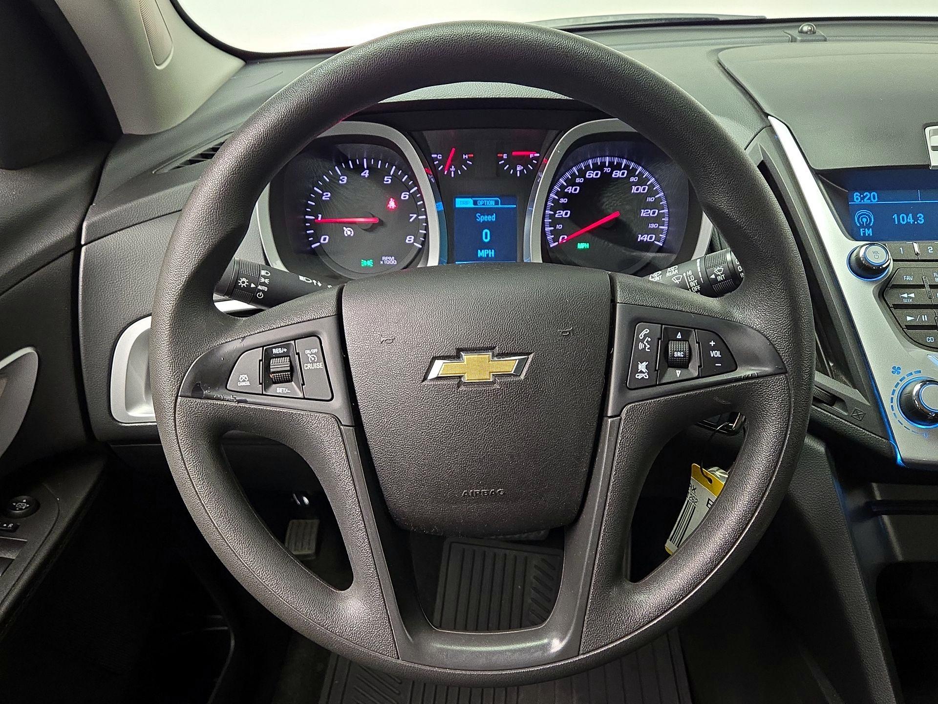 Thumbnail: 2015 Chevrolet Equinox - 10
