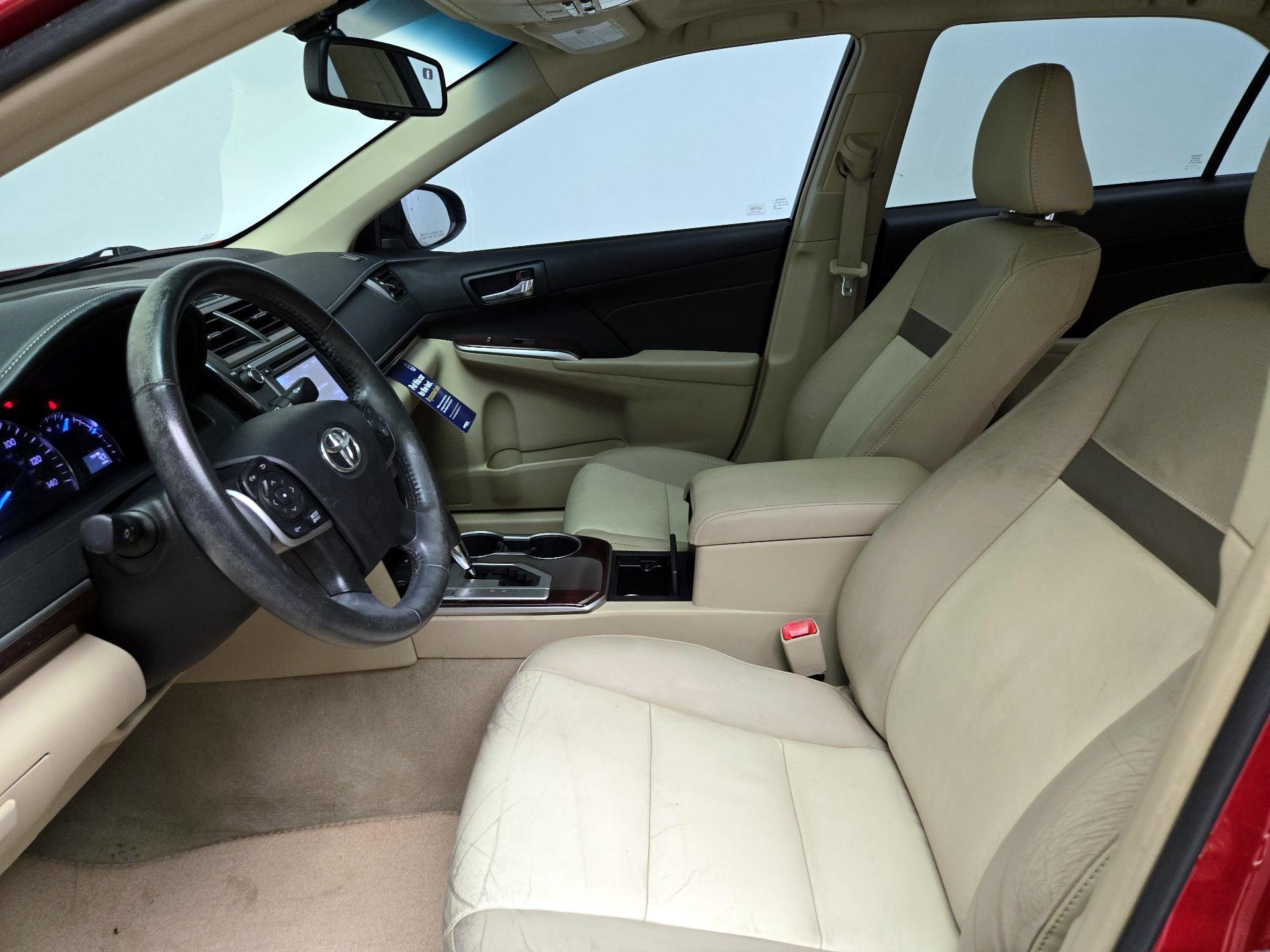Thumbnail: 2014 Toyota Camry - 11