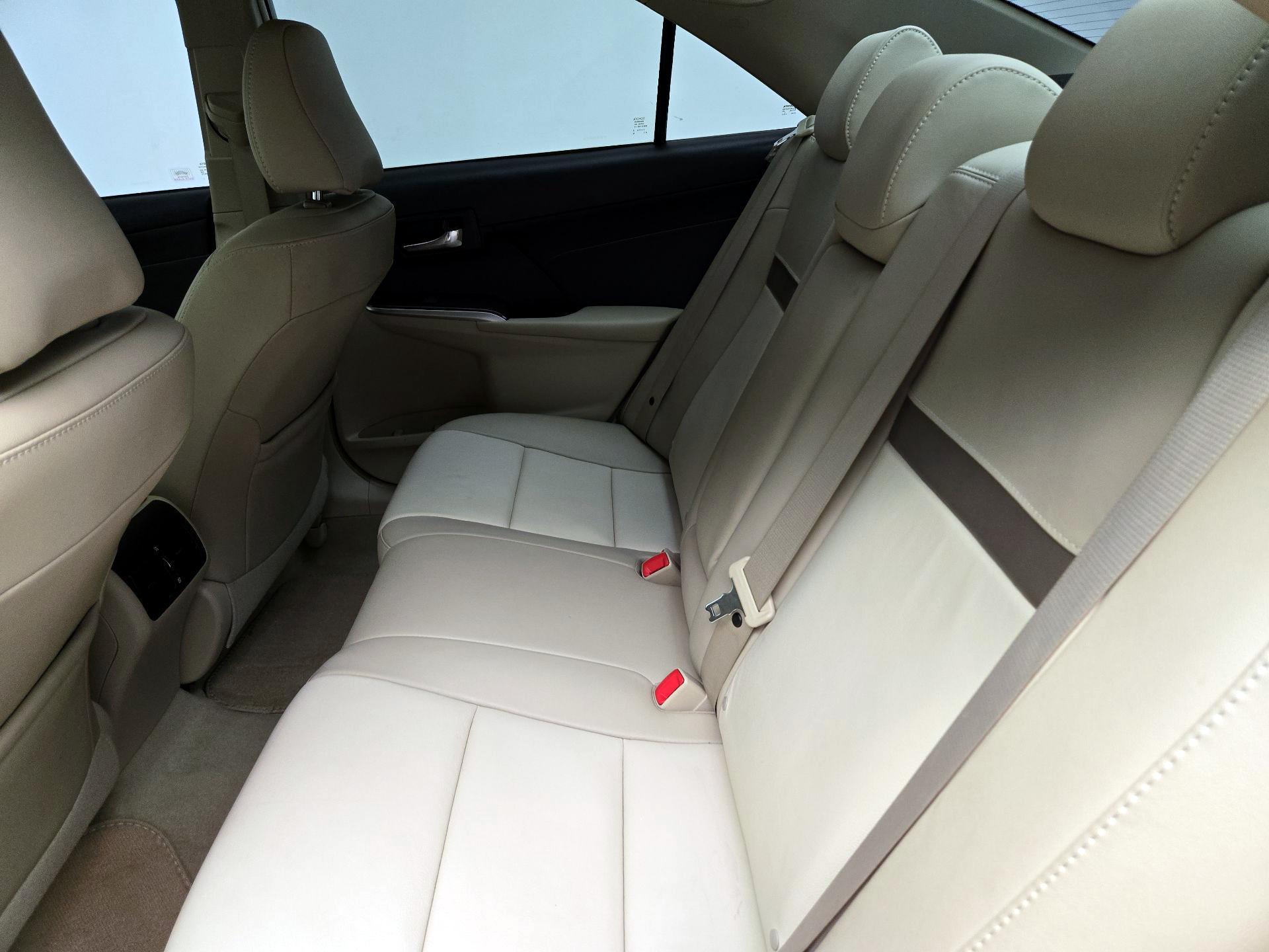 Thumbnail: 2014 Toyota Camry - 20
