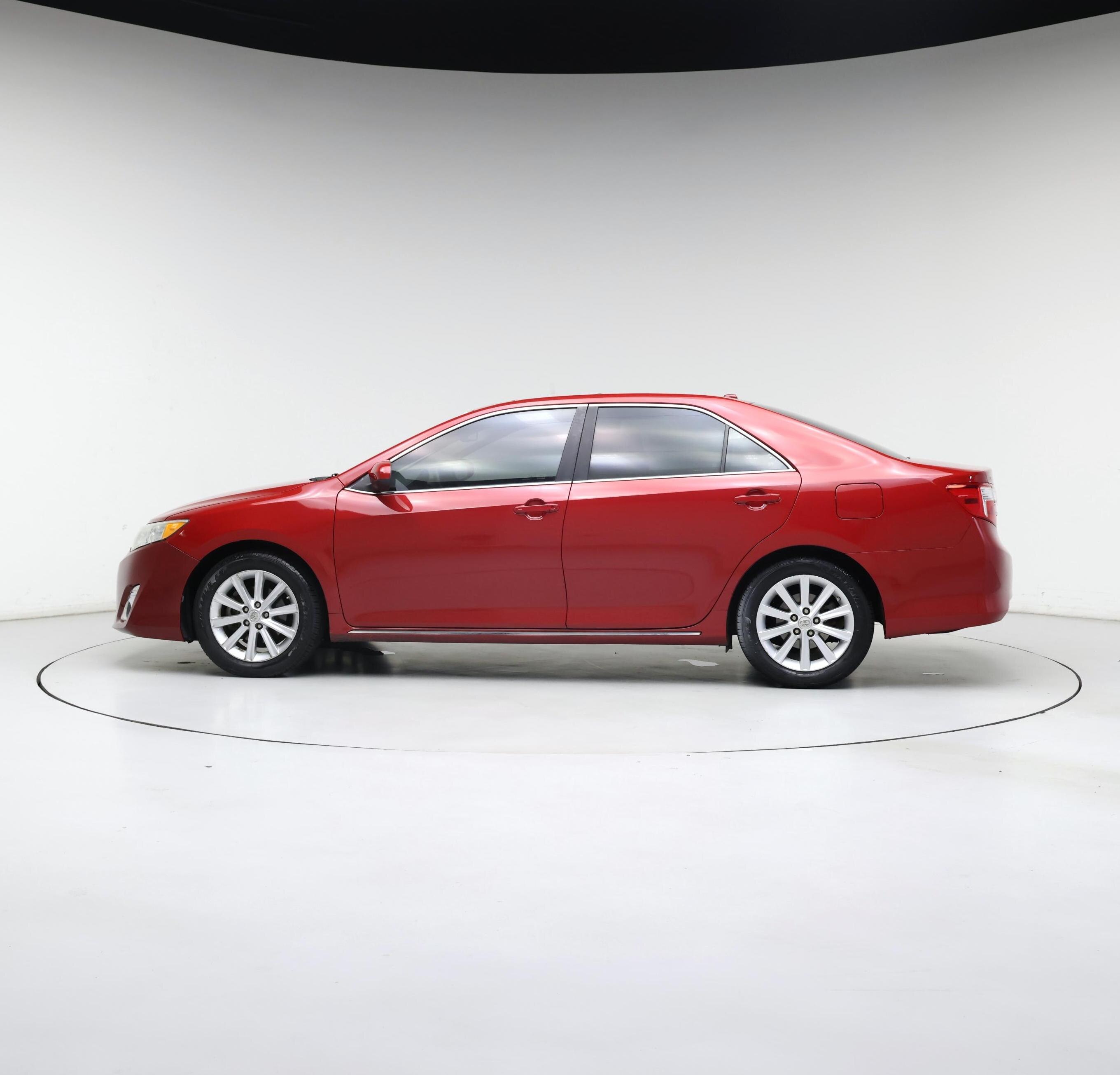 Thumbnail: 2014 Toyota Camry - 3