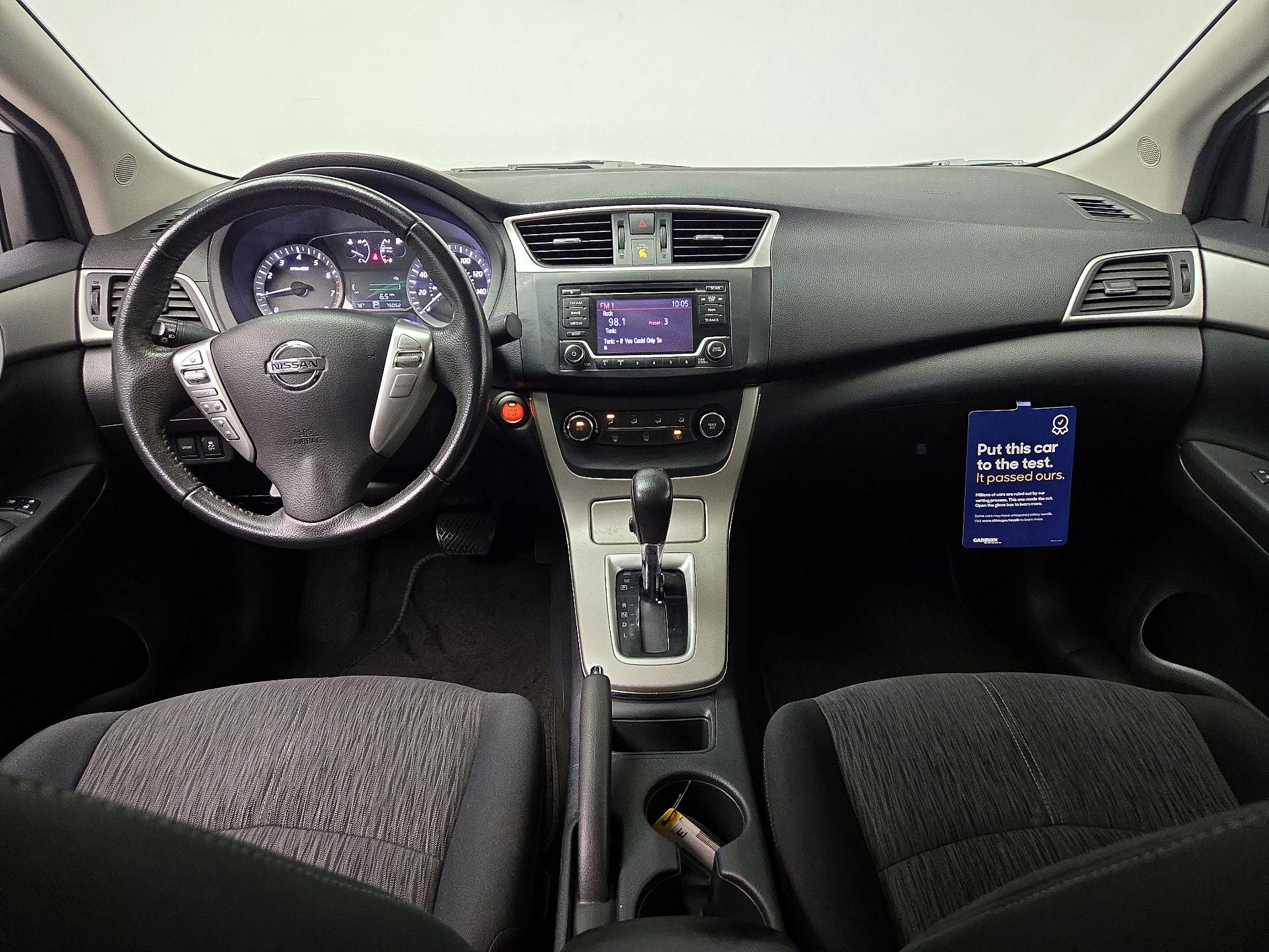 Thumbnail: 2015 Nissan Sentra - 9