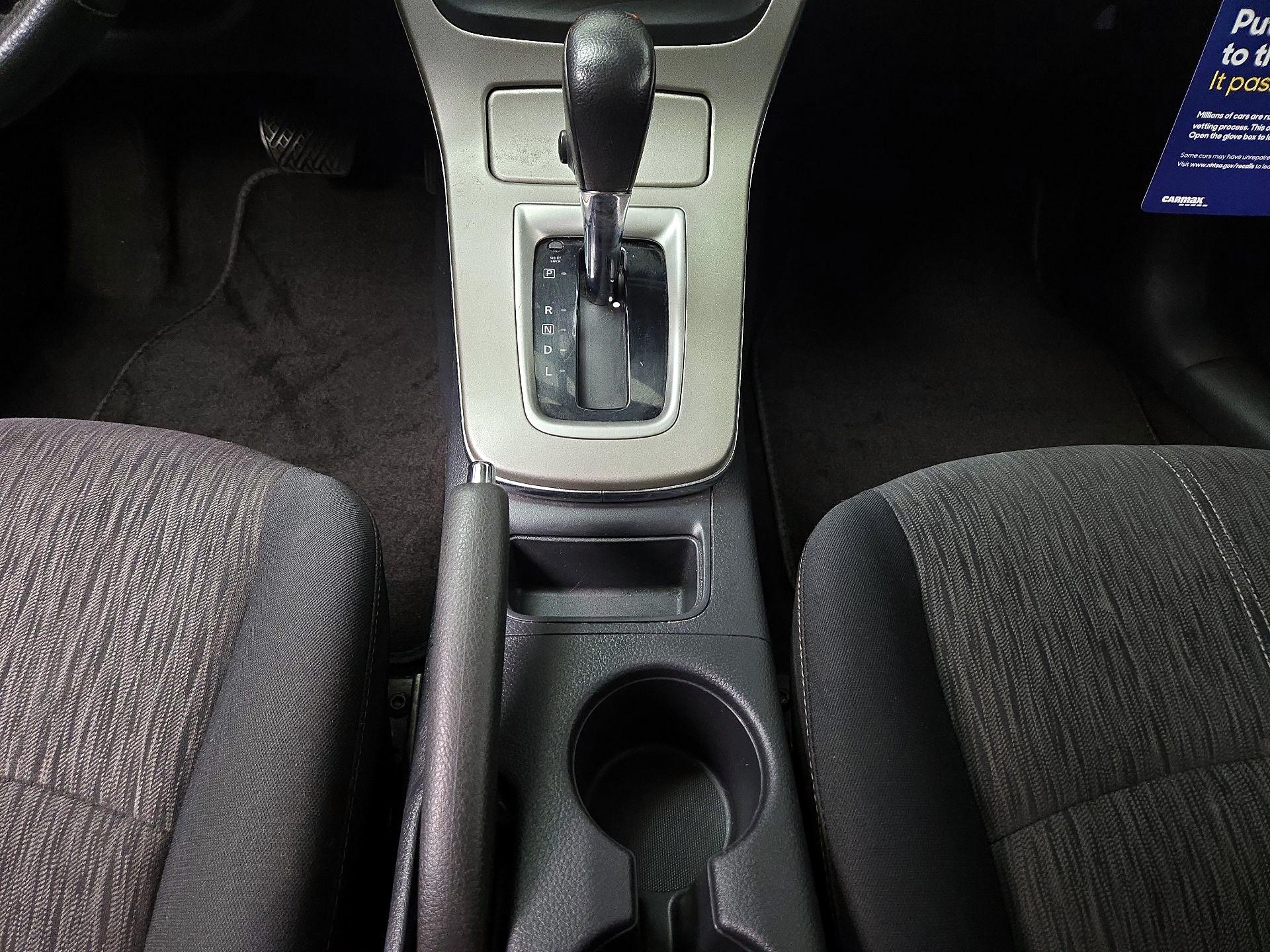 Thumbnail: 2015 Nissan Sentra - 17