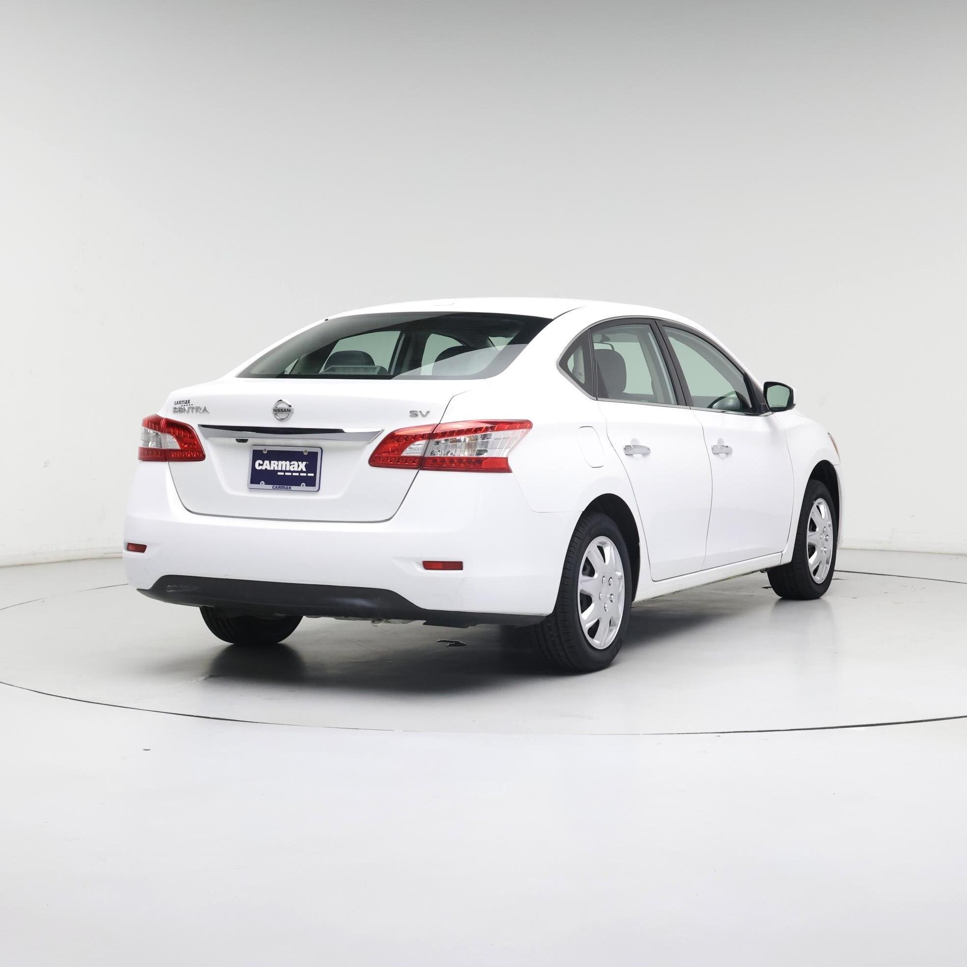 Thumbnail: 2015 Nissan Sentra - 8