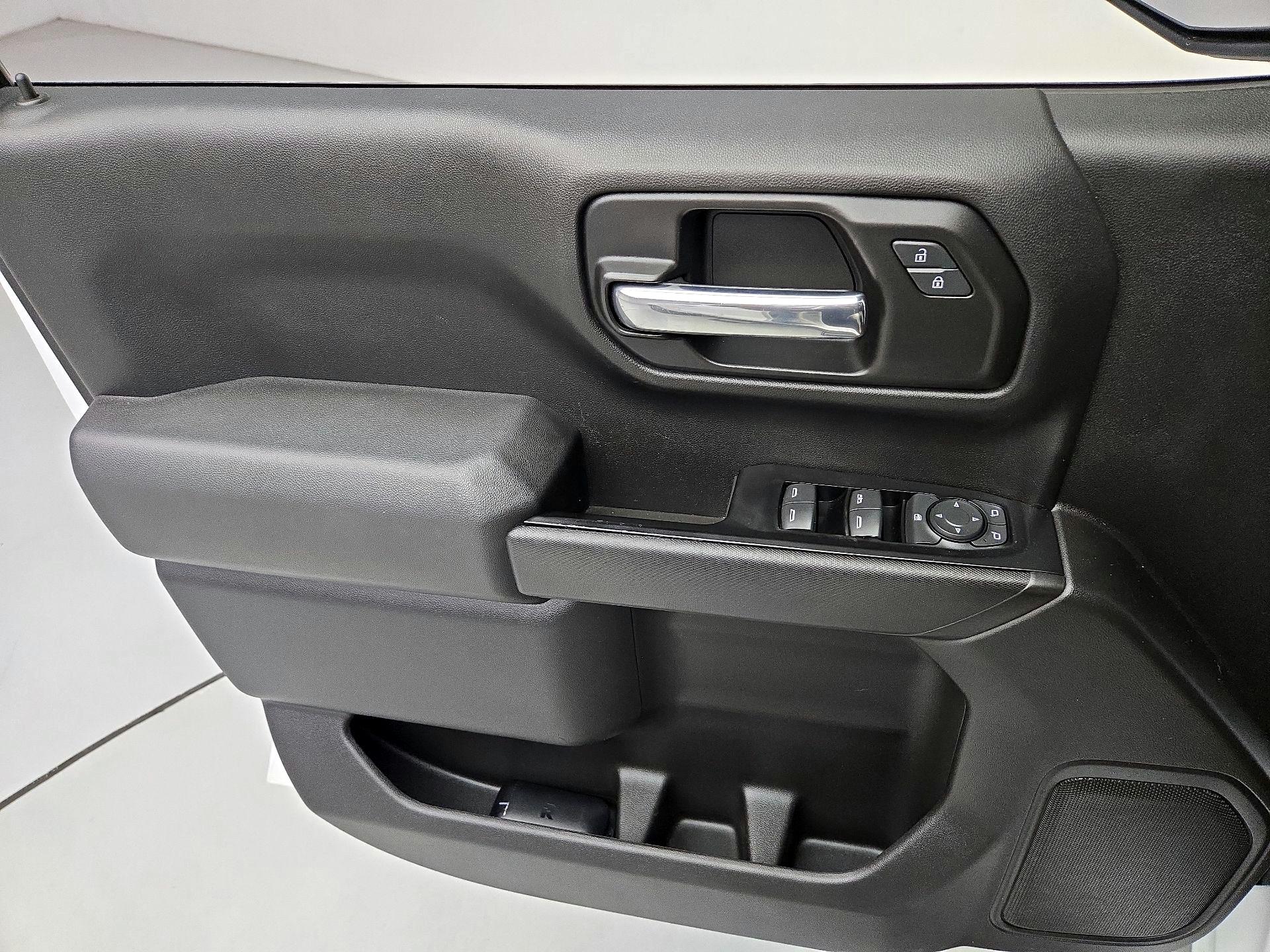 Thumbnail: 2019 Chevrolet Silverado 1500 - 12