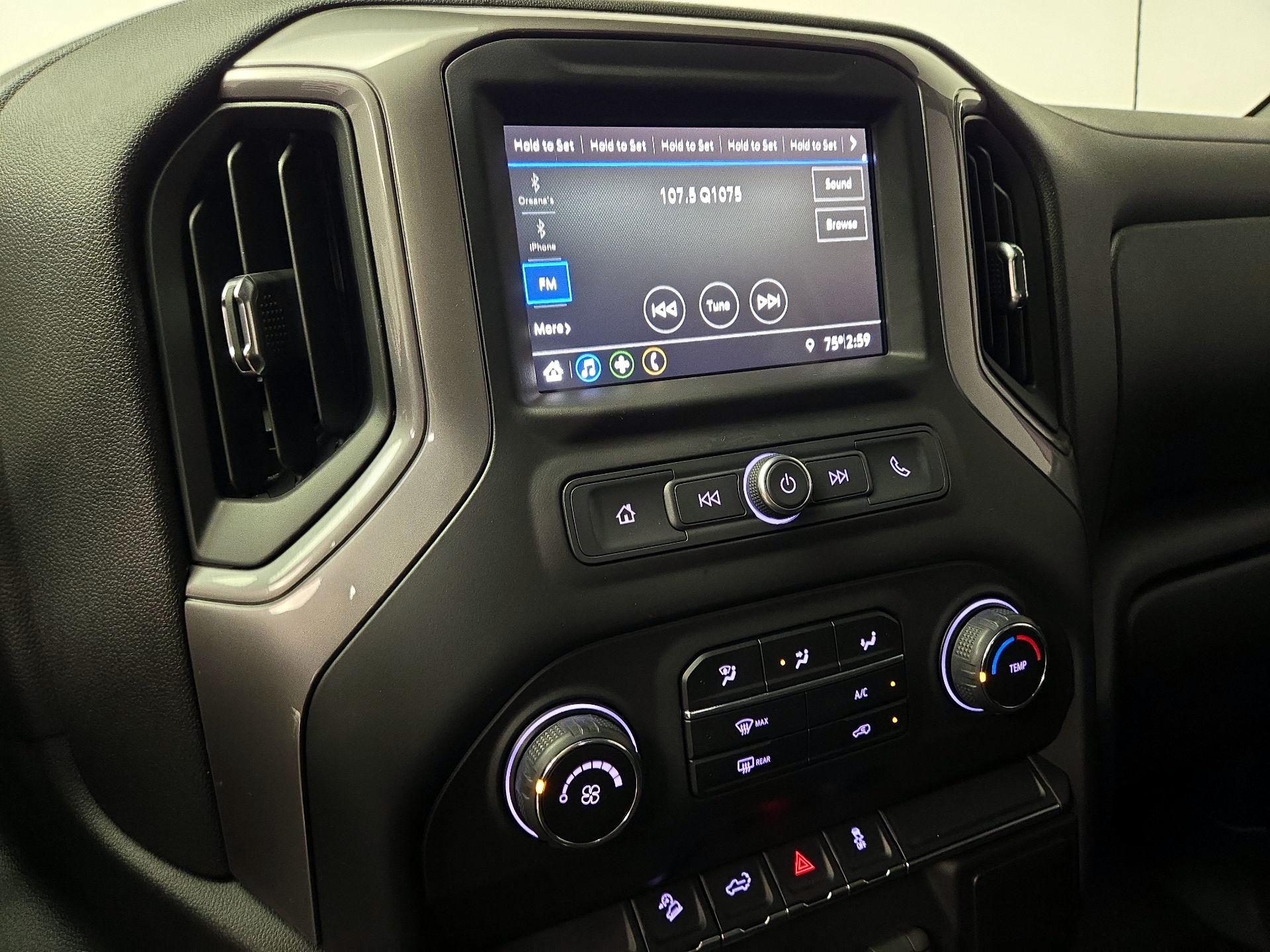 Thumbnail: 2019 Chevrolet Silverado 1500 - 16