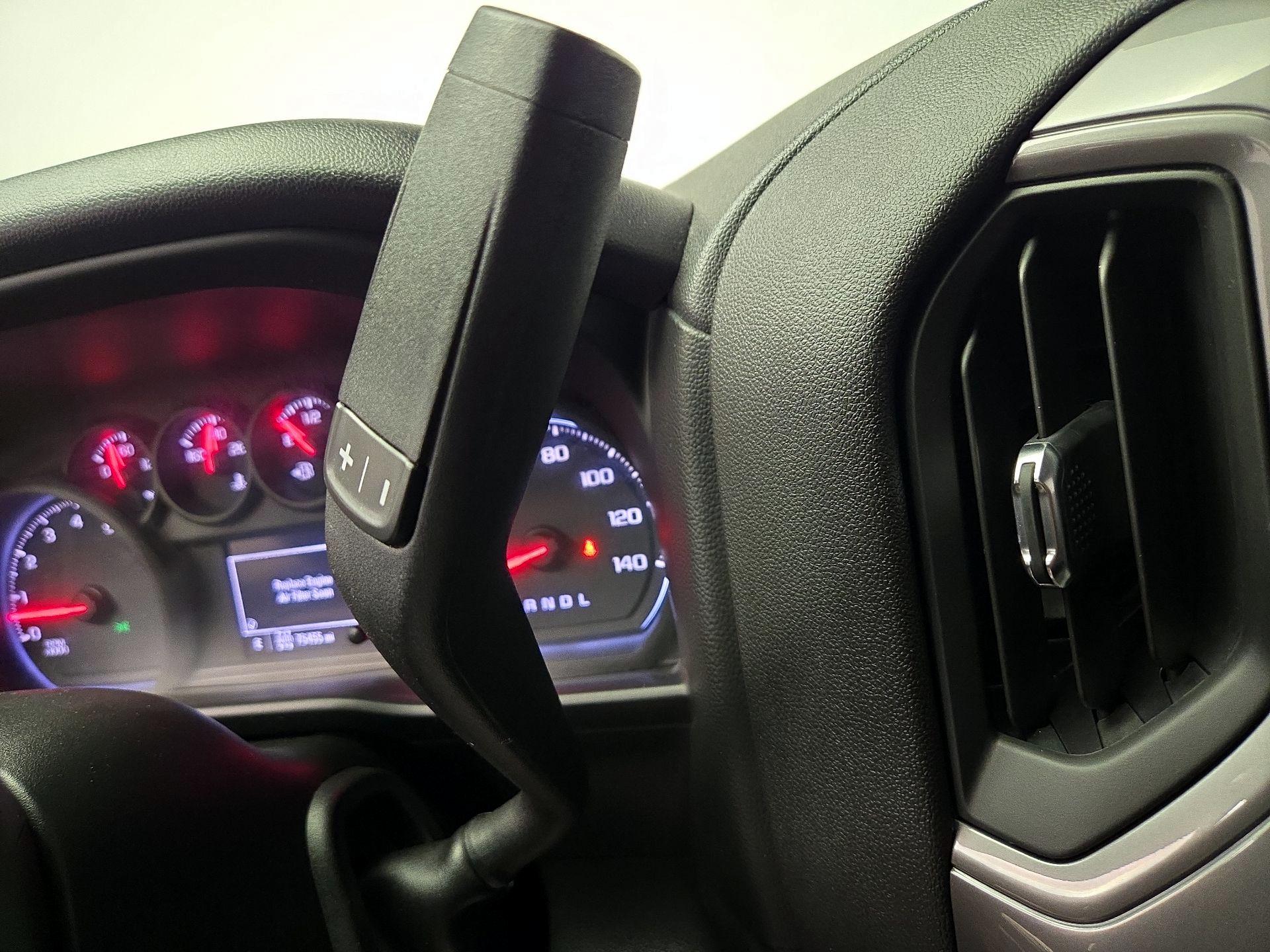 Thumbnail: 2019 Chevrolet Silverado 1500 - 17