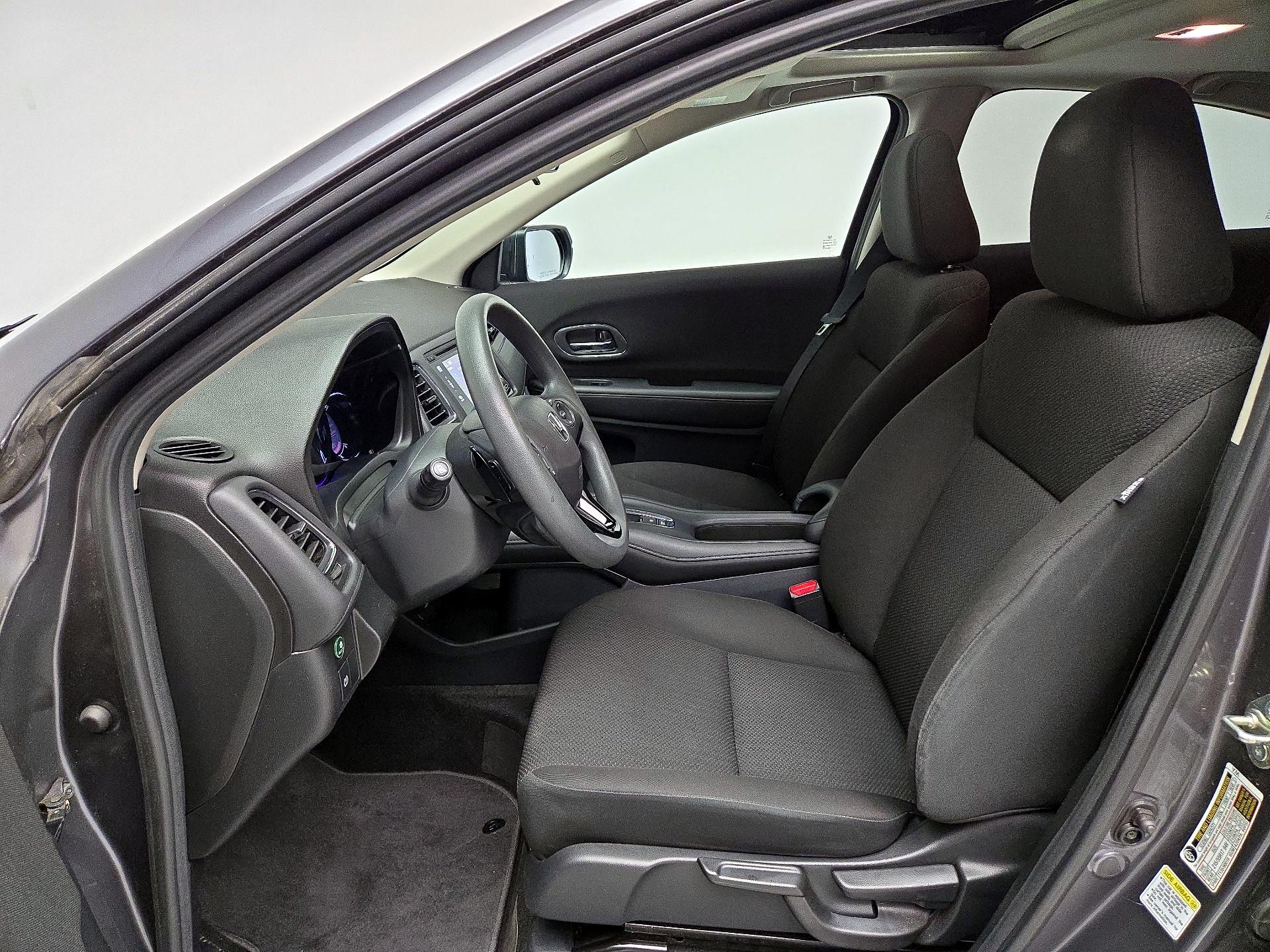 Thumbnail: 2016 Honda HR-V - 11