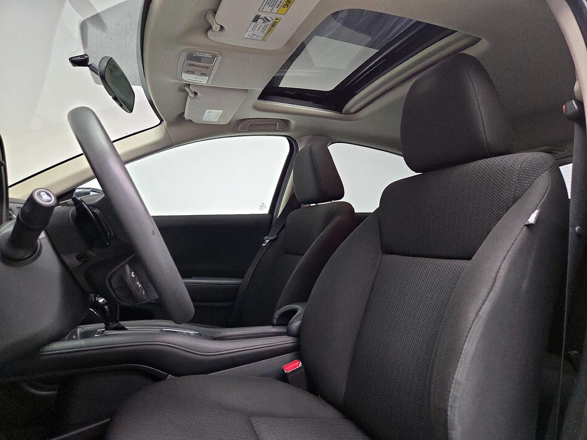 Thumbnail: 2016 Honda HR-V - 19