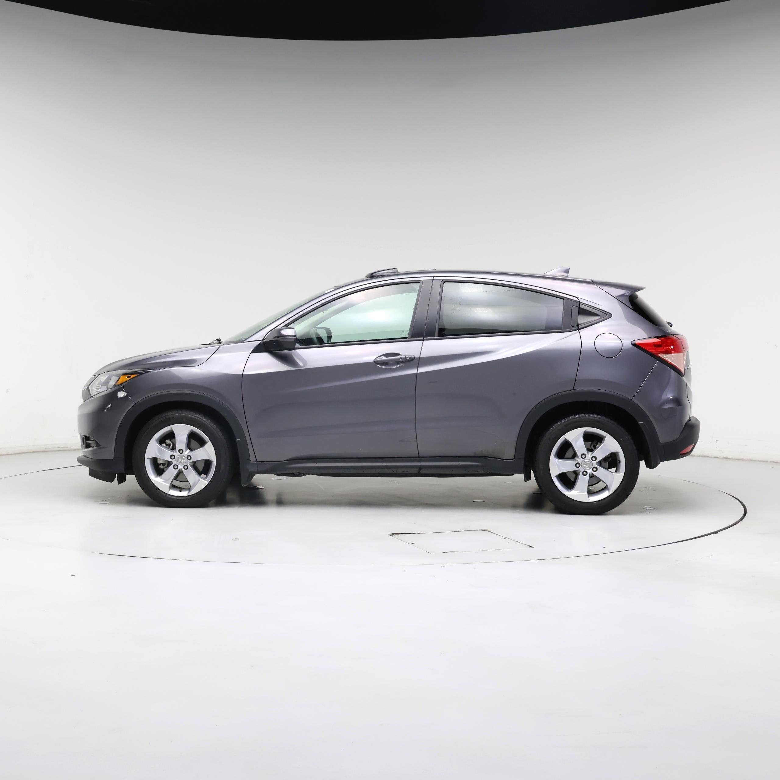 Thumbnail: 2016 Honda HR-V - 3