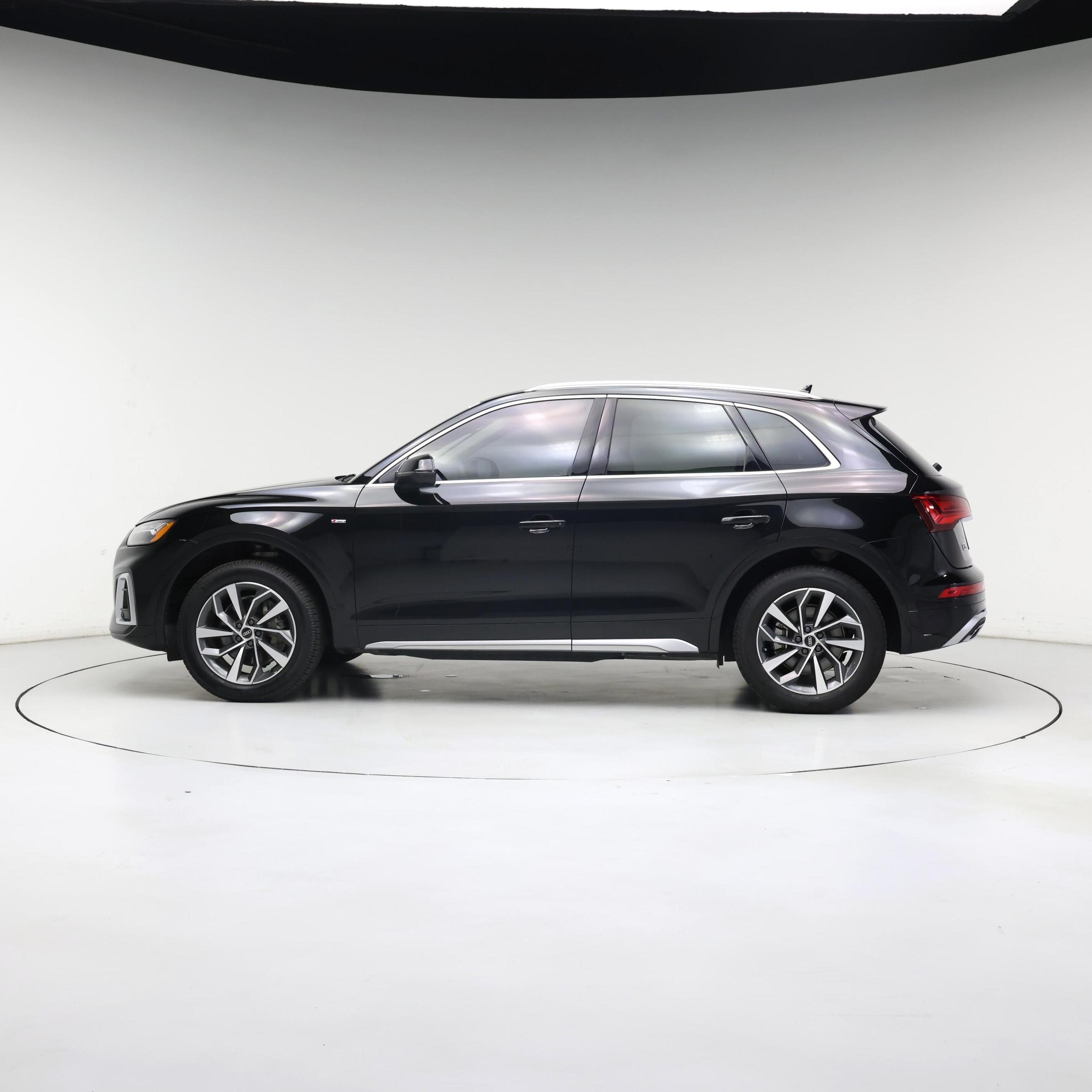 Thumbnail: 2022 Audi Q5 - 3