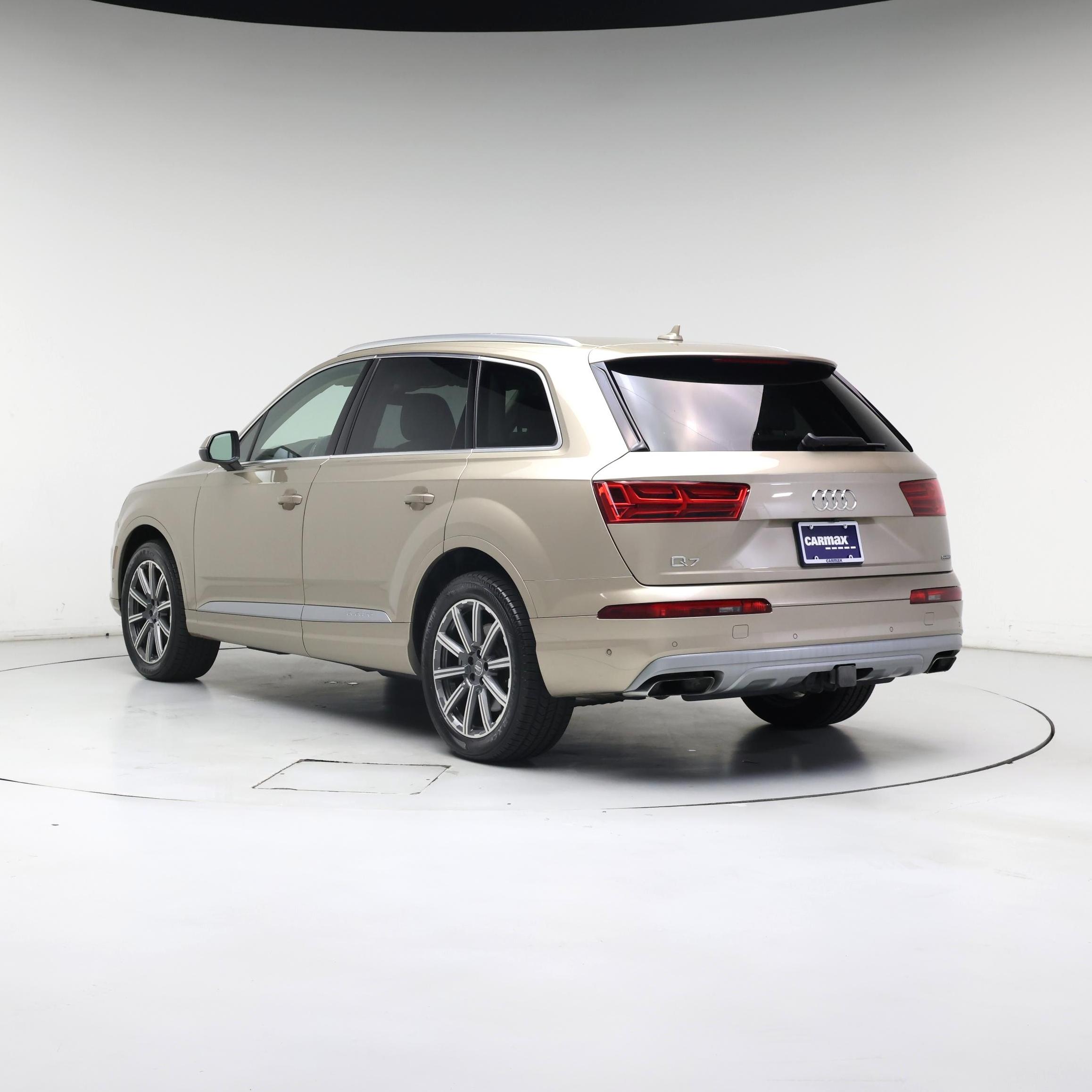 Thumbnail: 2019 Audi Q7 - 2