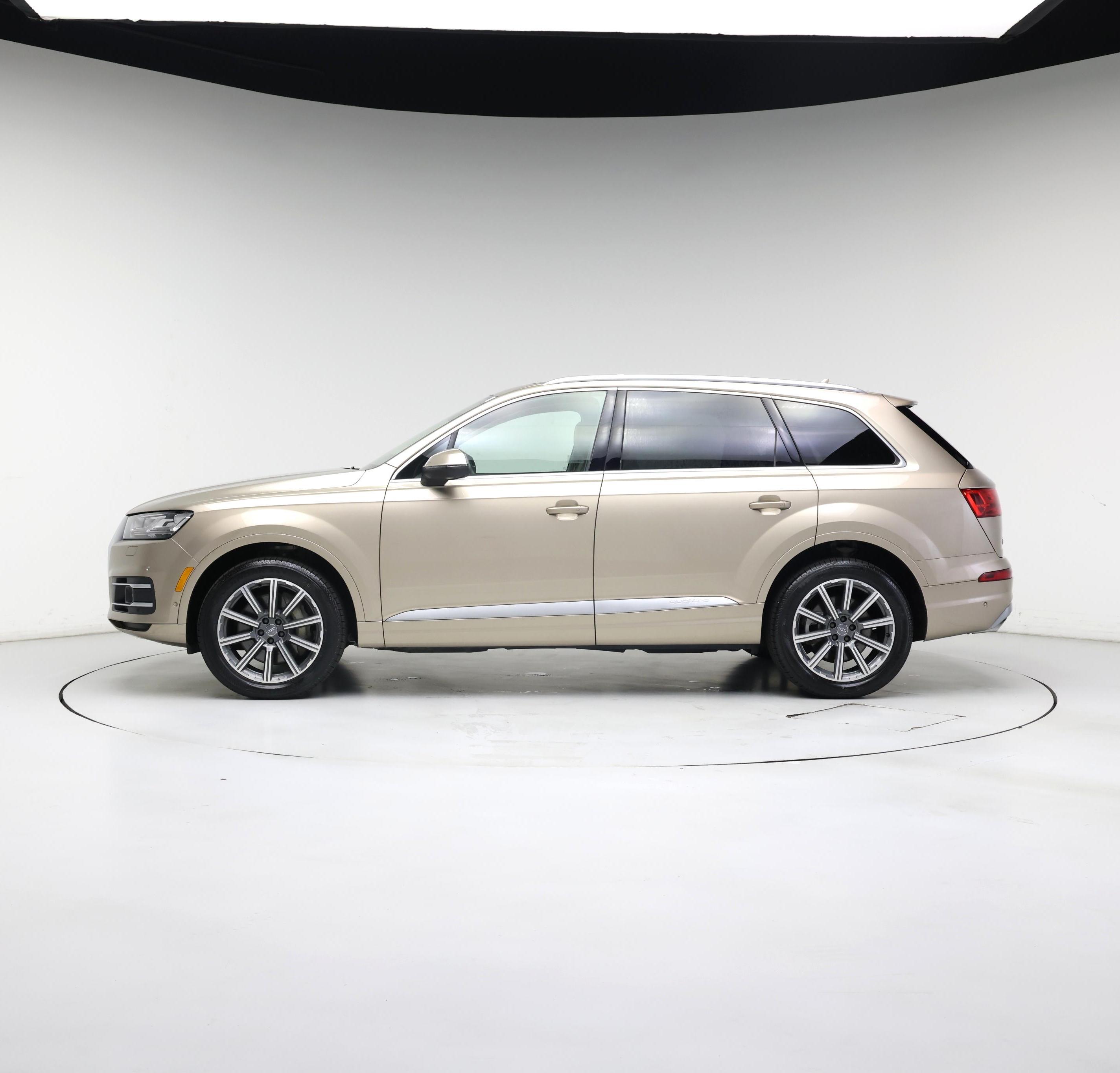 Thumbnail: 2019 Audi Q7 - 3