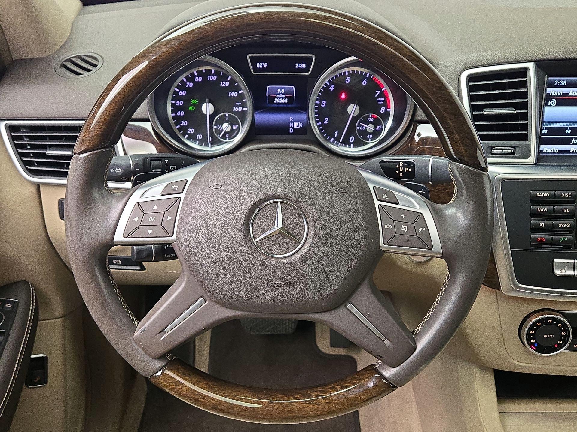 Thumbnail: 2015 Mercedes-Benz M-Class - 10