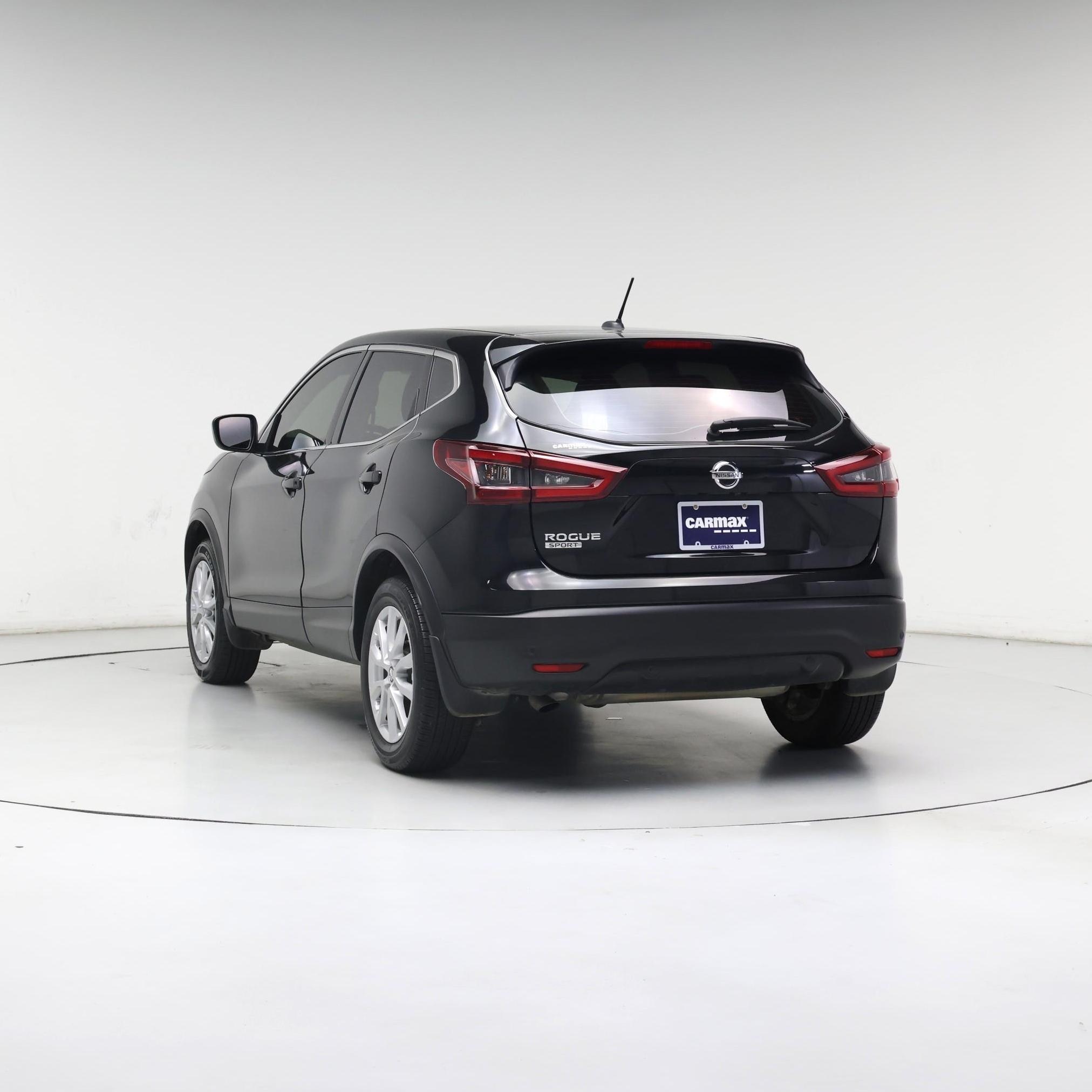 Thumbnail: 2021 Nissan Rogue Sport - 2