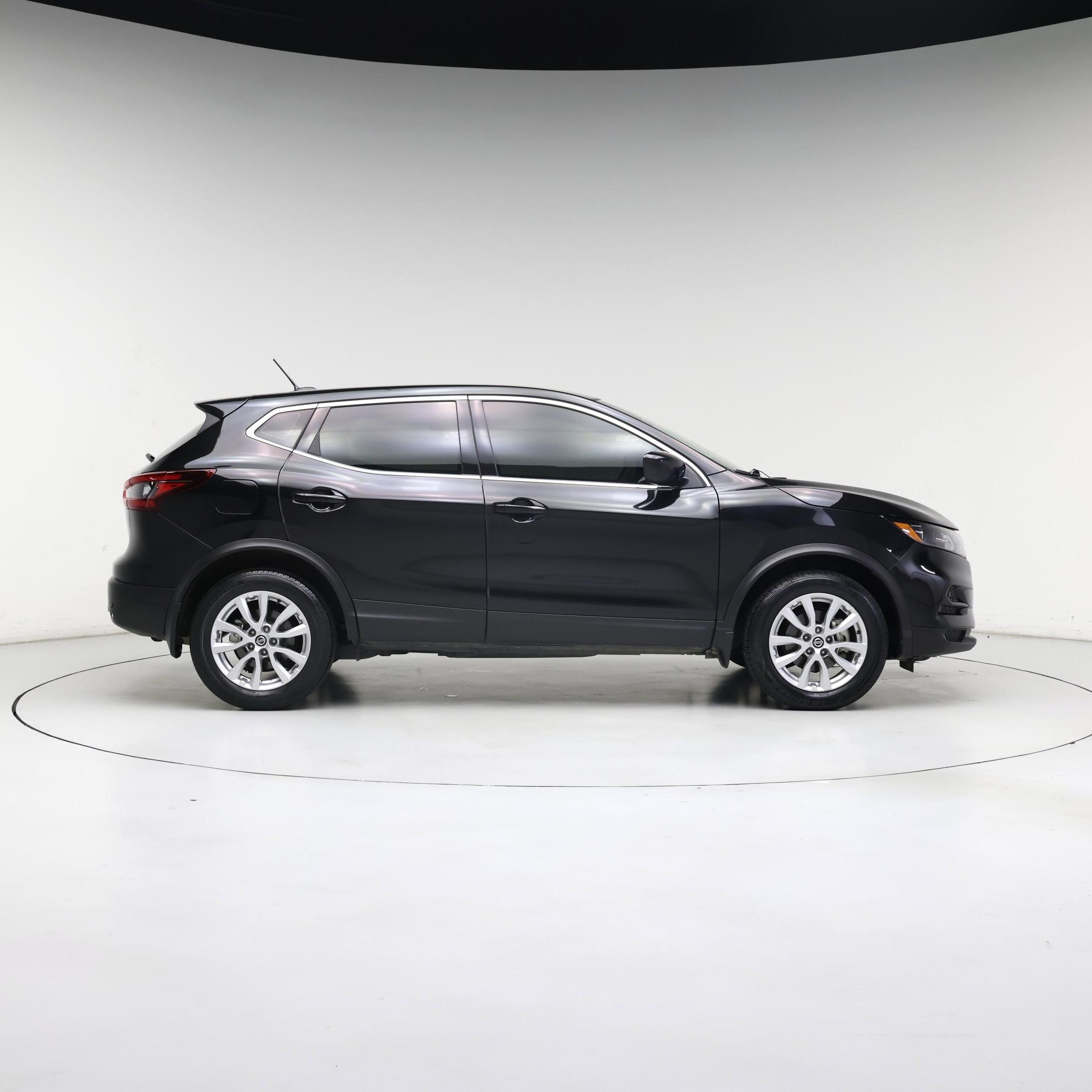 Thumbnail: 2021 Nissan Rogue Sport - 7