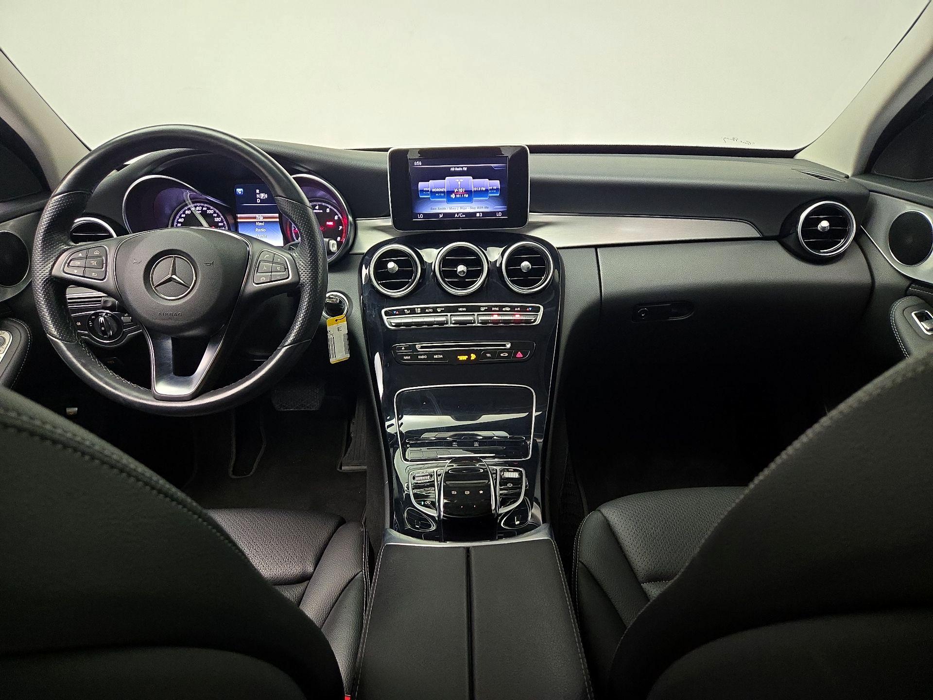 Thumbnail: 2015 Mercedes-Benz C-Class - 9