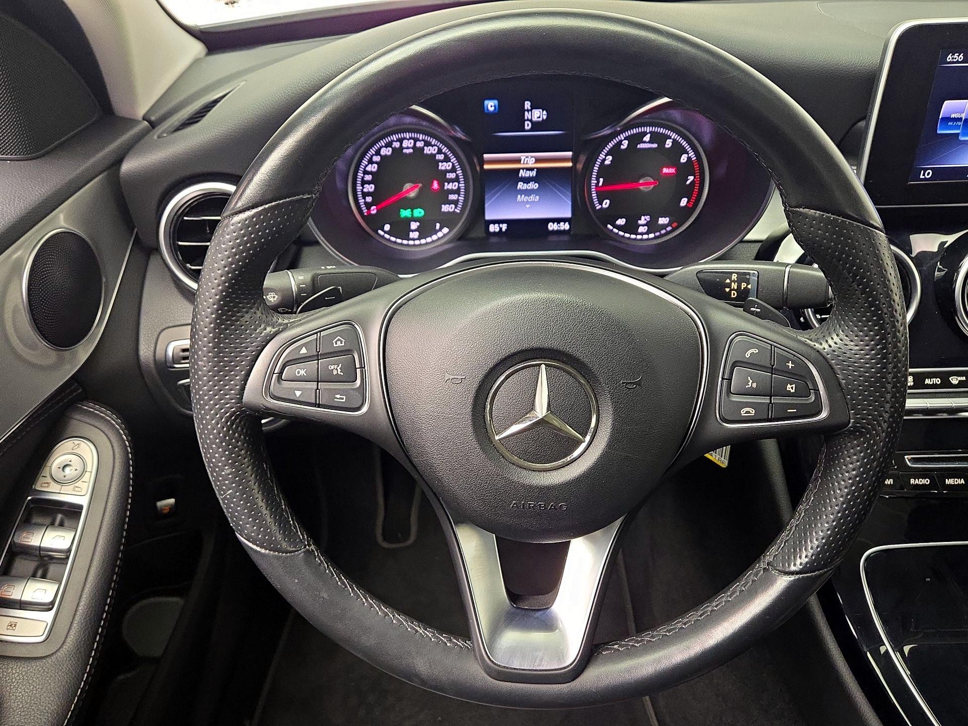 Thumbnail: 2015 Mercedes-Benz C-Class - 10