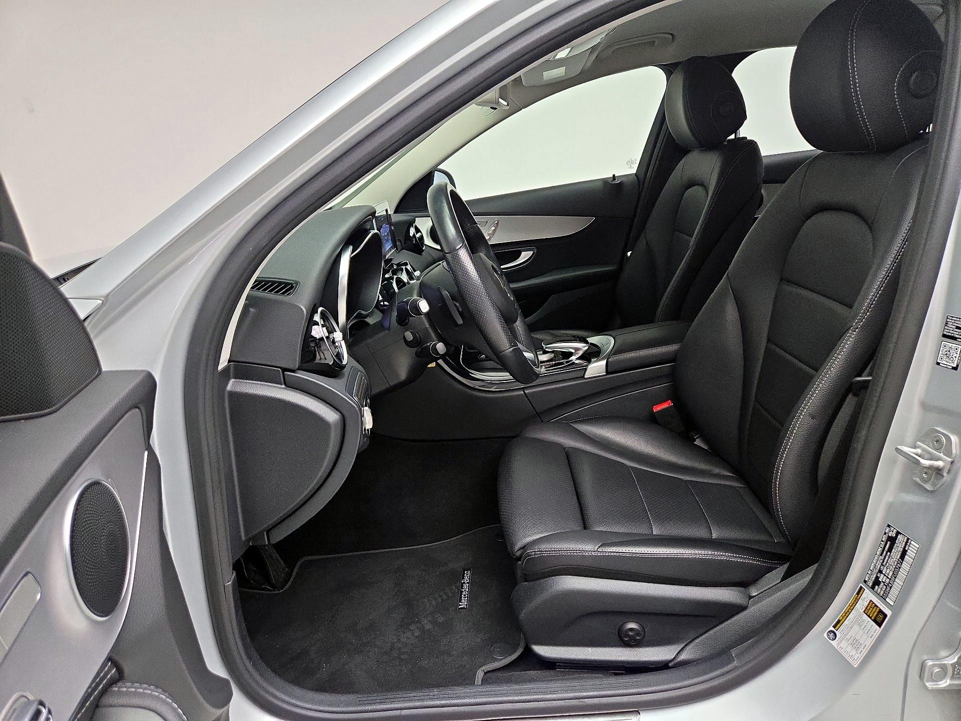 Thumbnail: 2015 Mercedes-Benz C-Class - 11