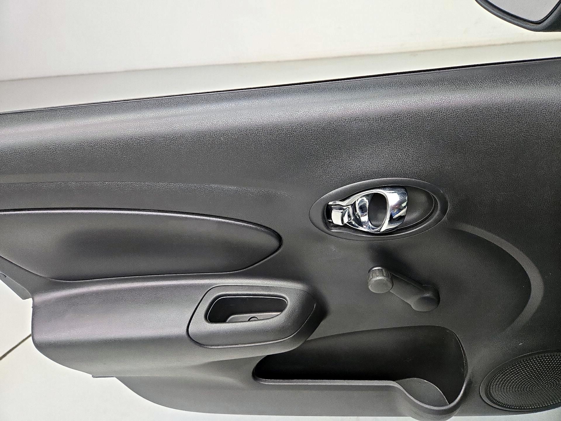 Thumbnail: 2017 Nissan Versa - 12