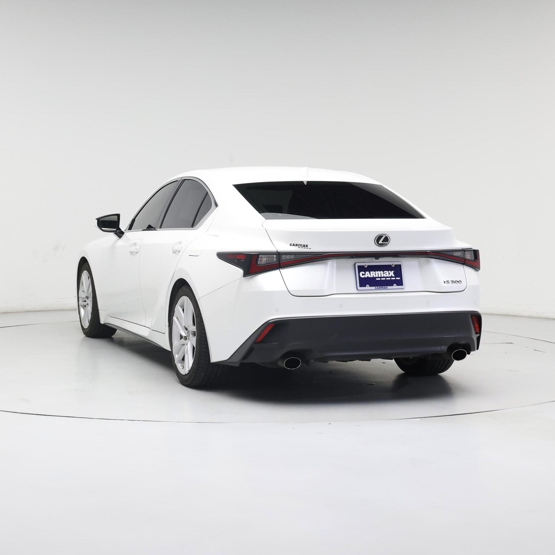 Thumbnail: 2021 Lexus IS - 2