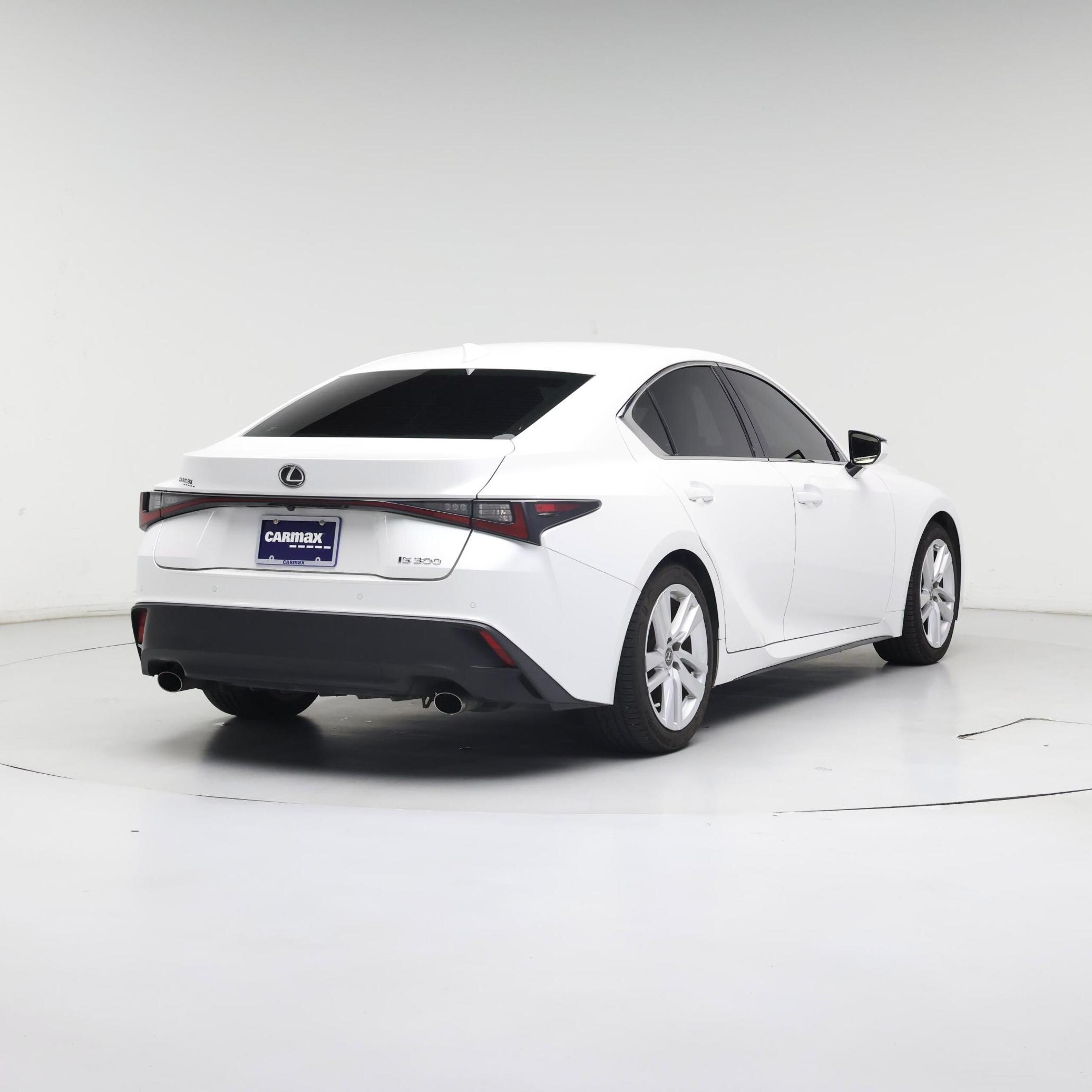 Thumbnail: 2021 Lexus IS - 8
