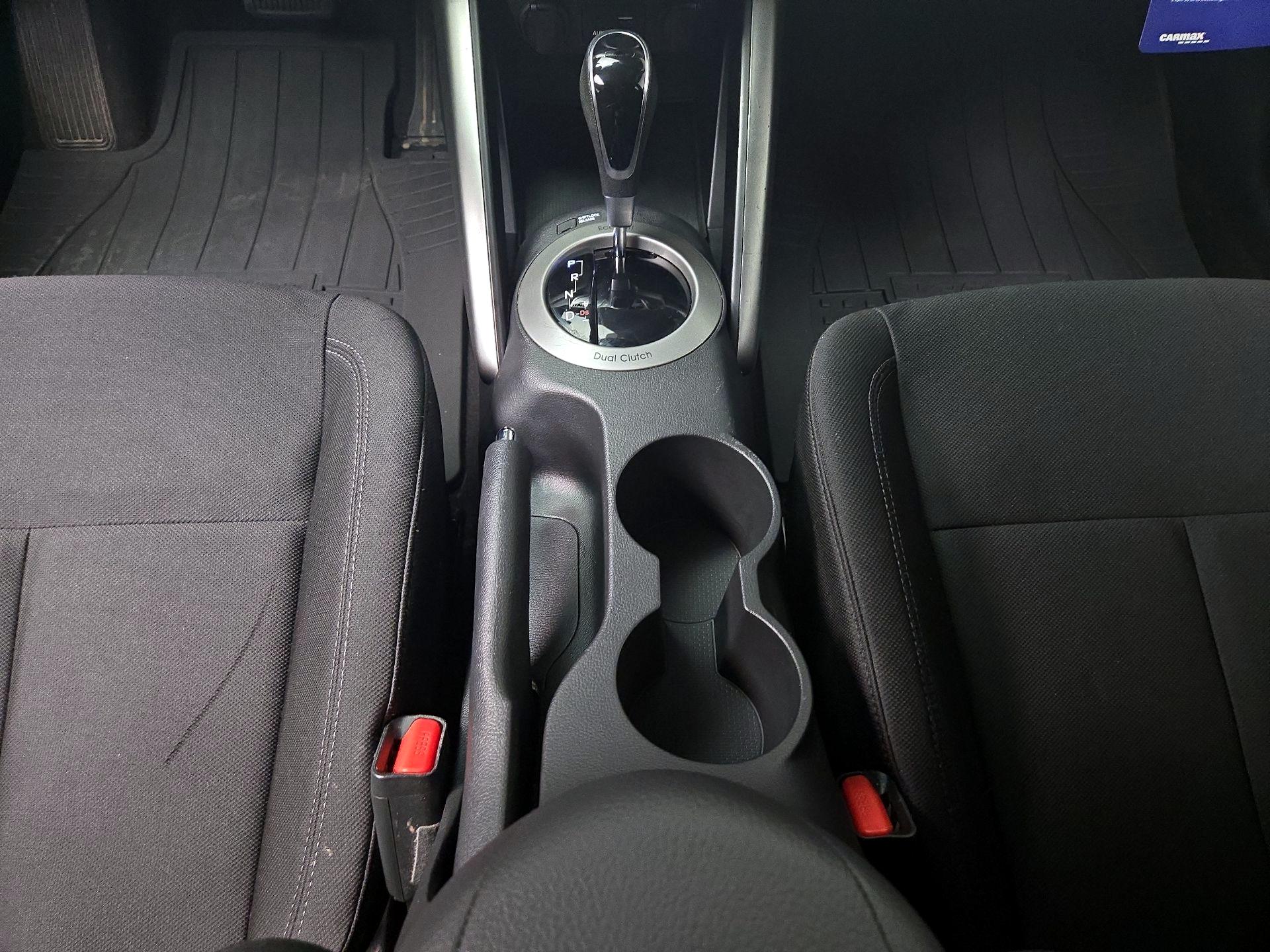Thumbnail: 2016 Hyundai Veloster - 17