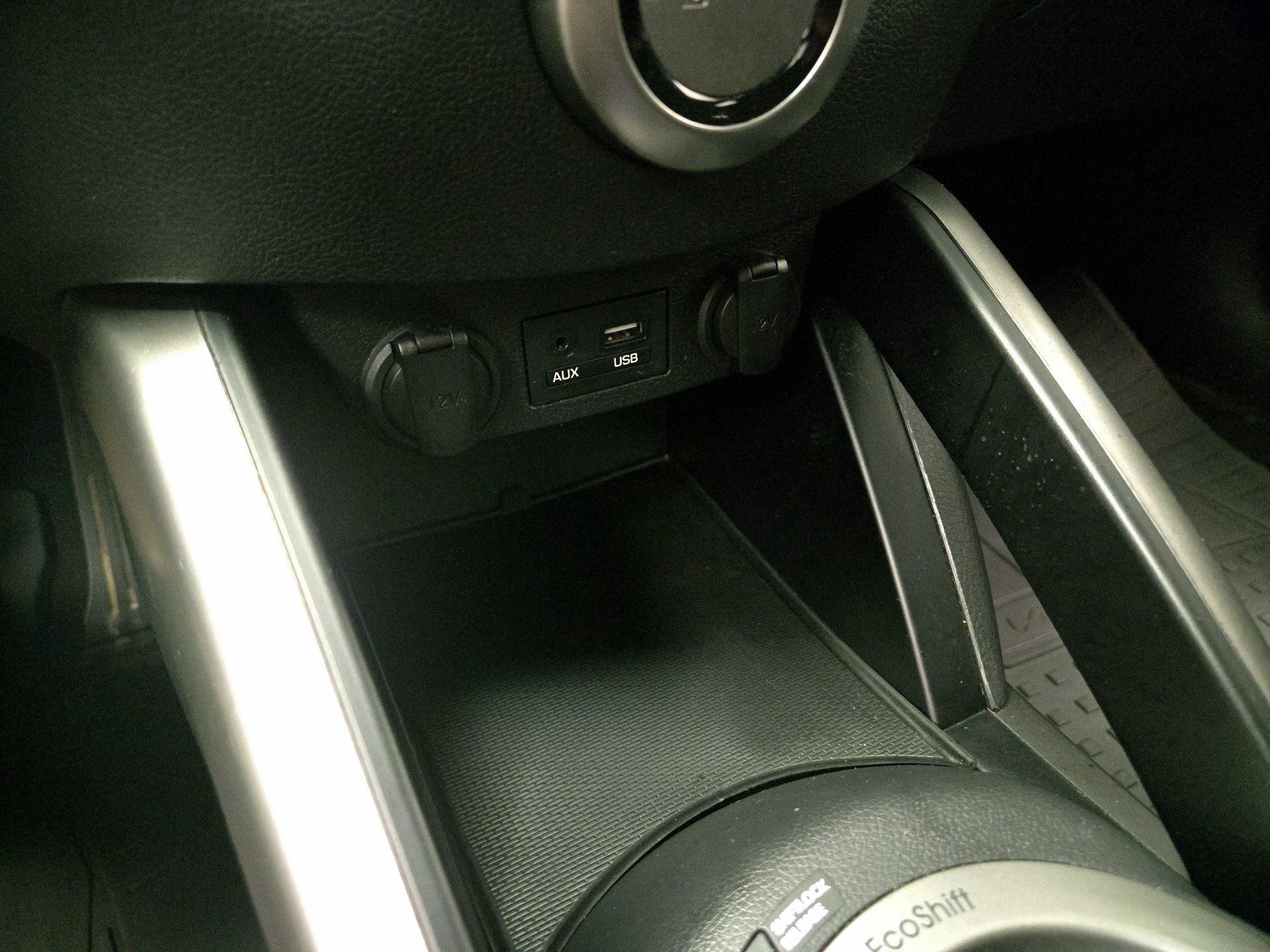 Thumbnail: 2016 Hyundai Veloster - 18