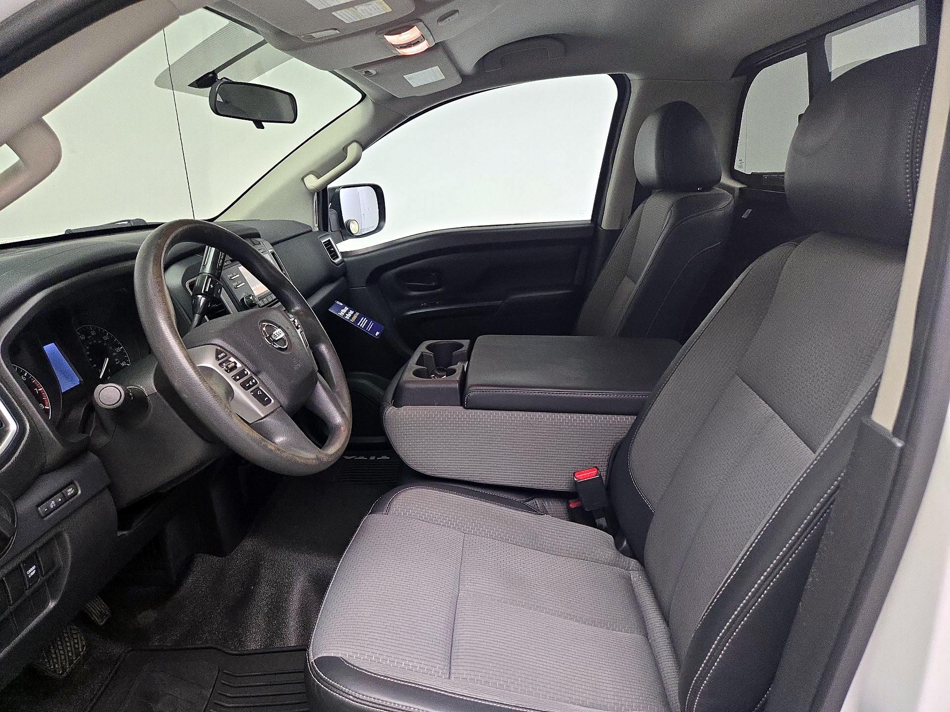 Thumbnail: 2017 Nissan Titan - 11