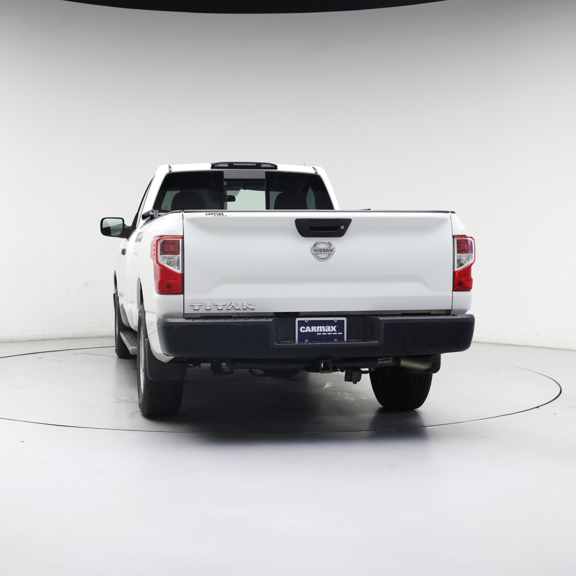 Thumbnail: 2017 Nissan Titan - 6