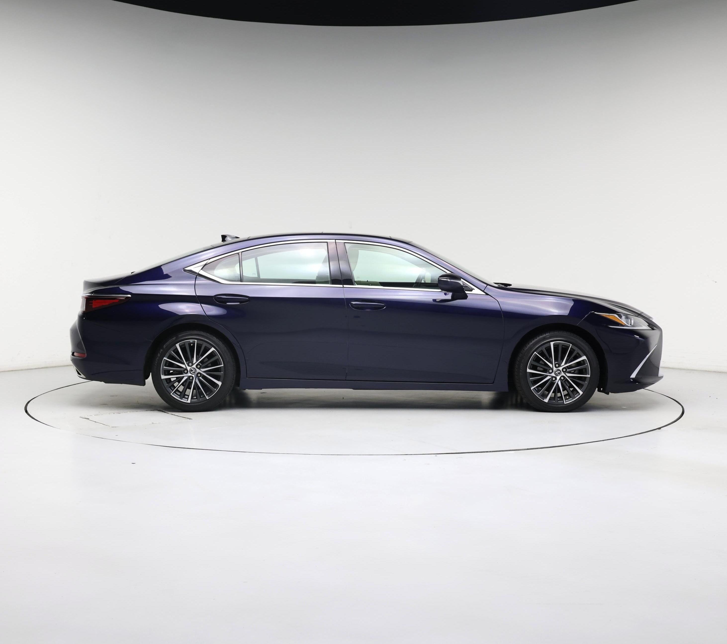 Thumbnail: 2022 Lexus ES - 7