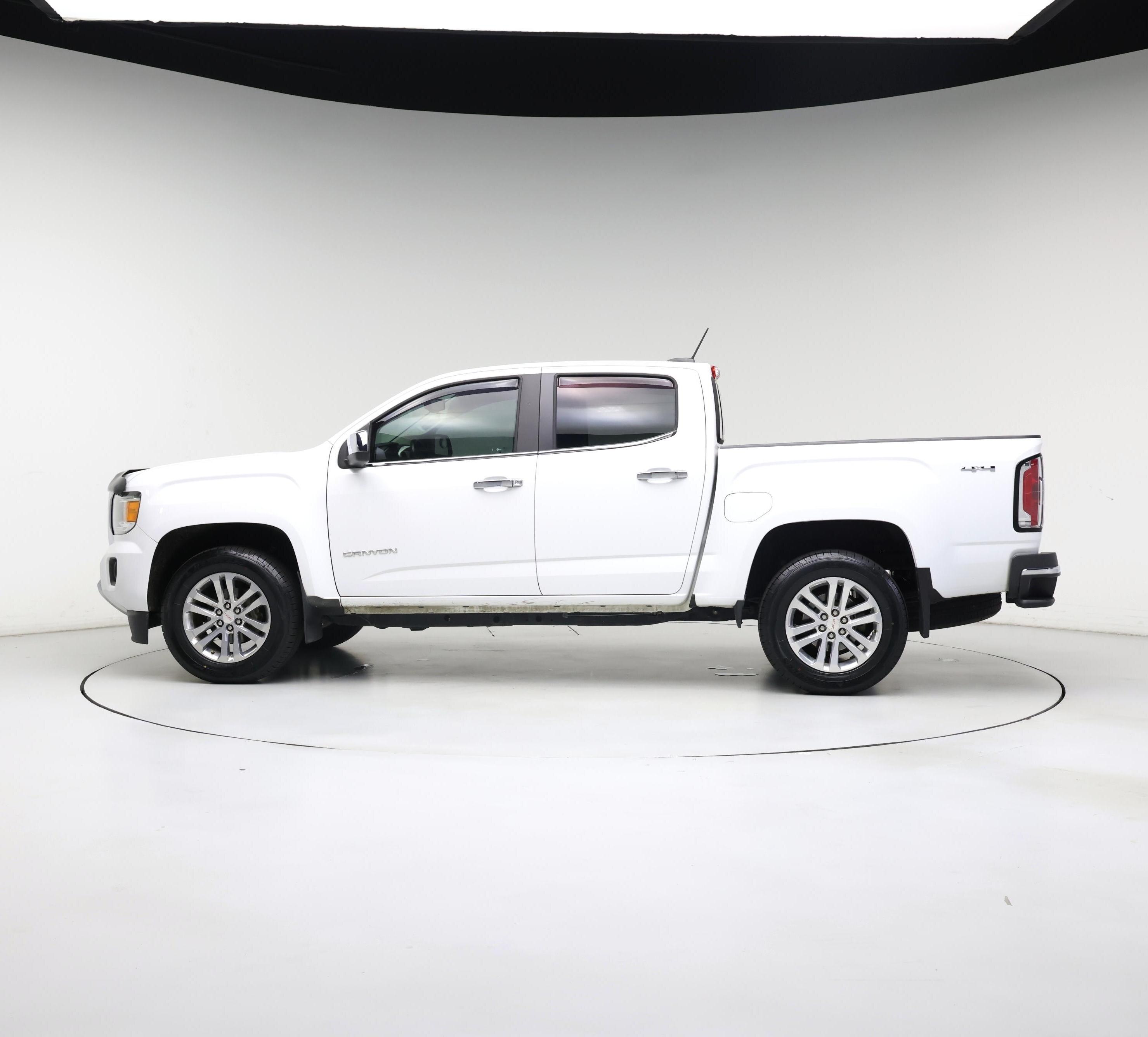 Thumbnail: 2018 GMC Canyon - 3
