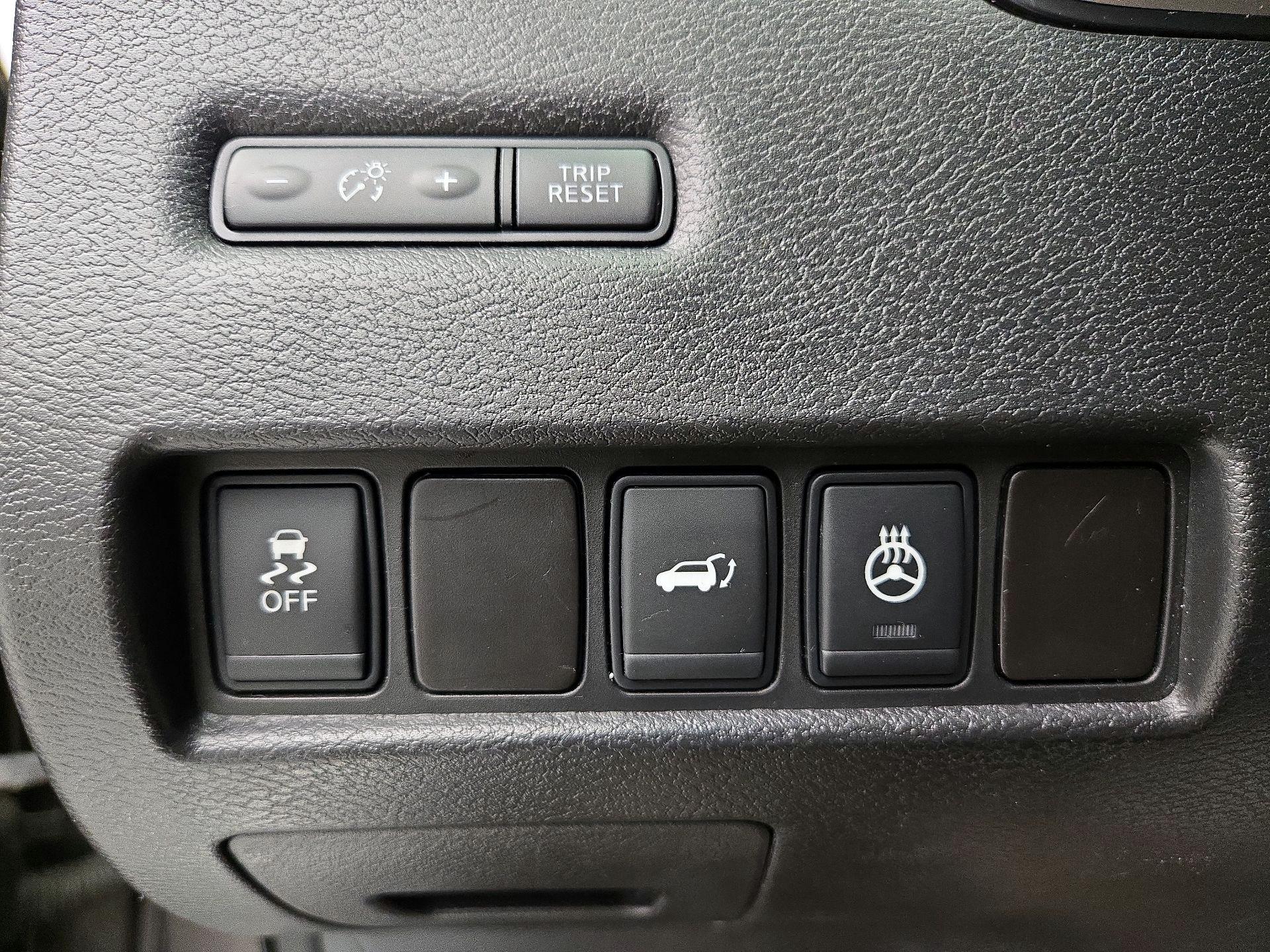 Thumbnail: 2015 Nissan Murano - 13