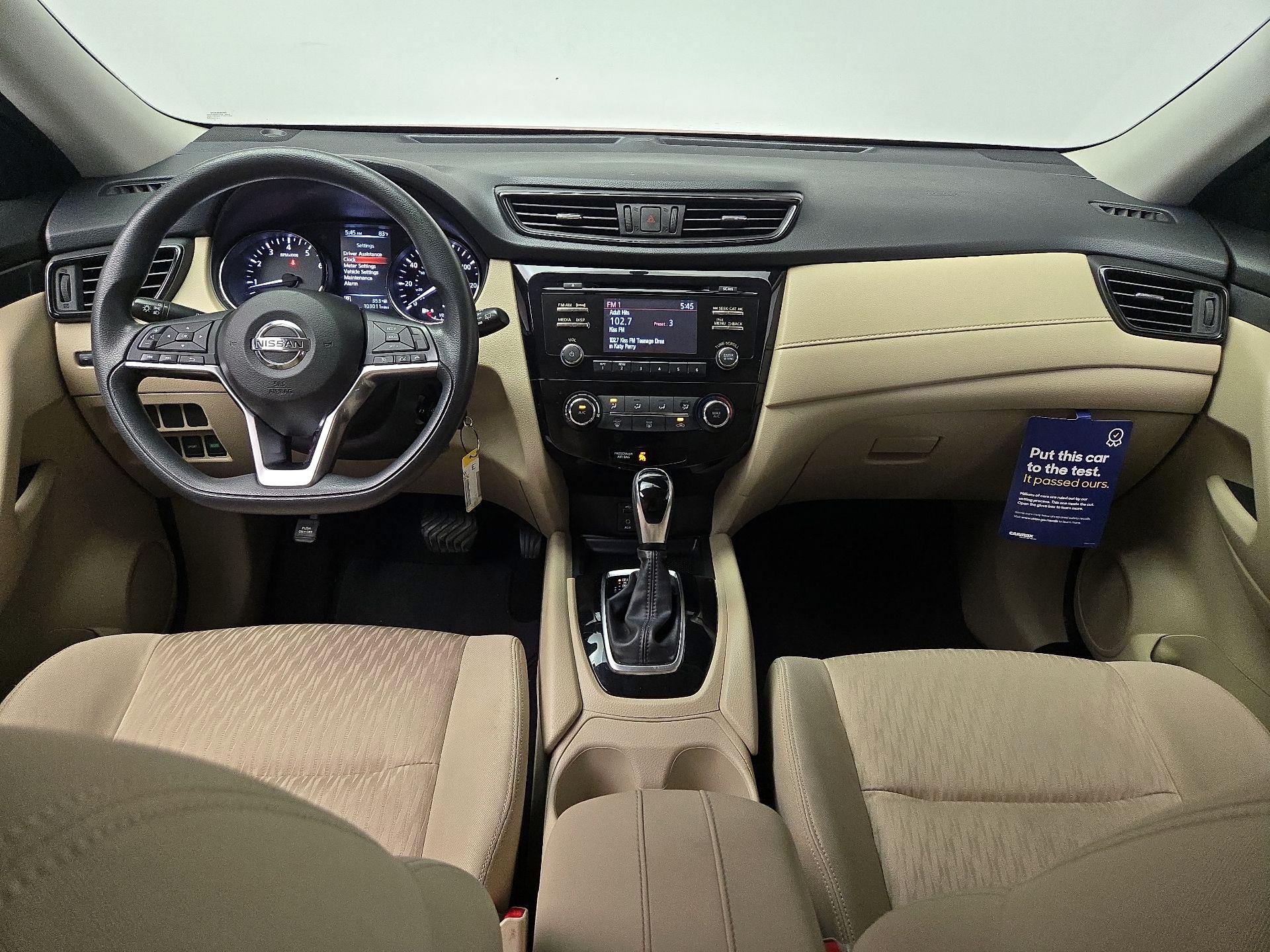 Thumbnail: 2017 Nissan Rogue - 9