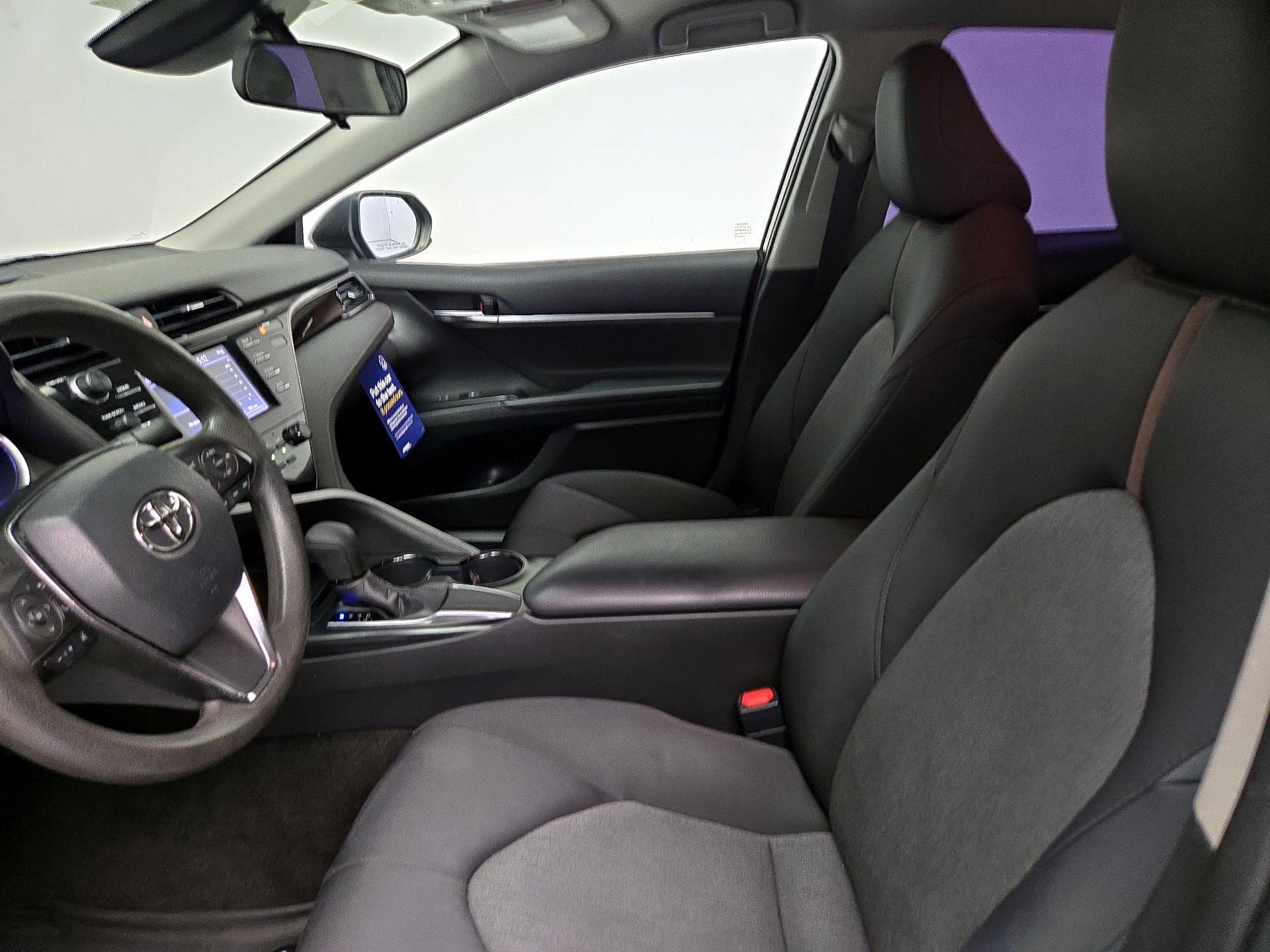 Thumbnail: 2019 Toyota Camry - 11