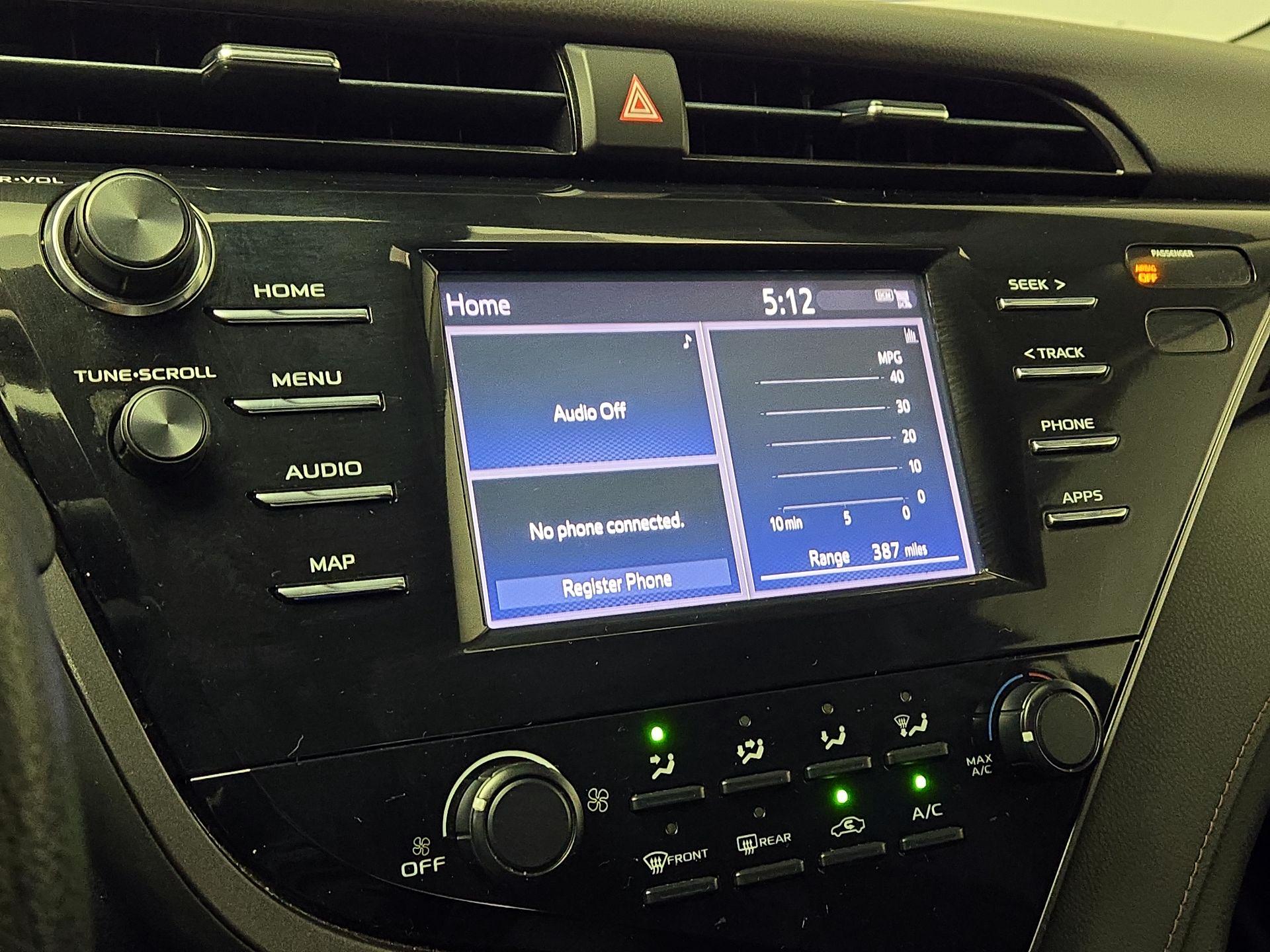Thumbnail: 2019 Toyota Camry - 15