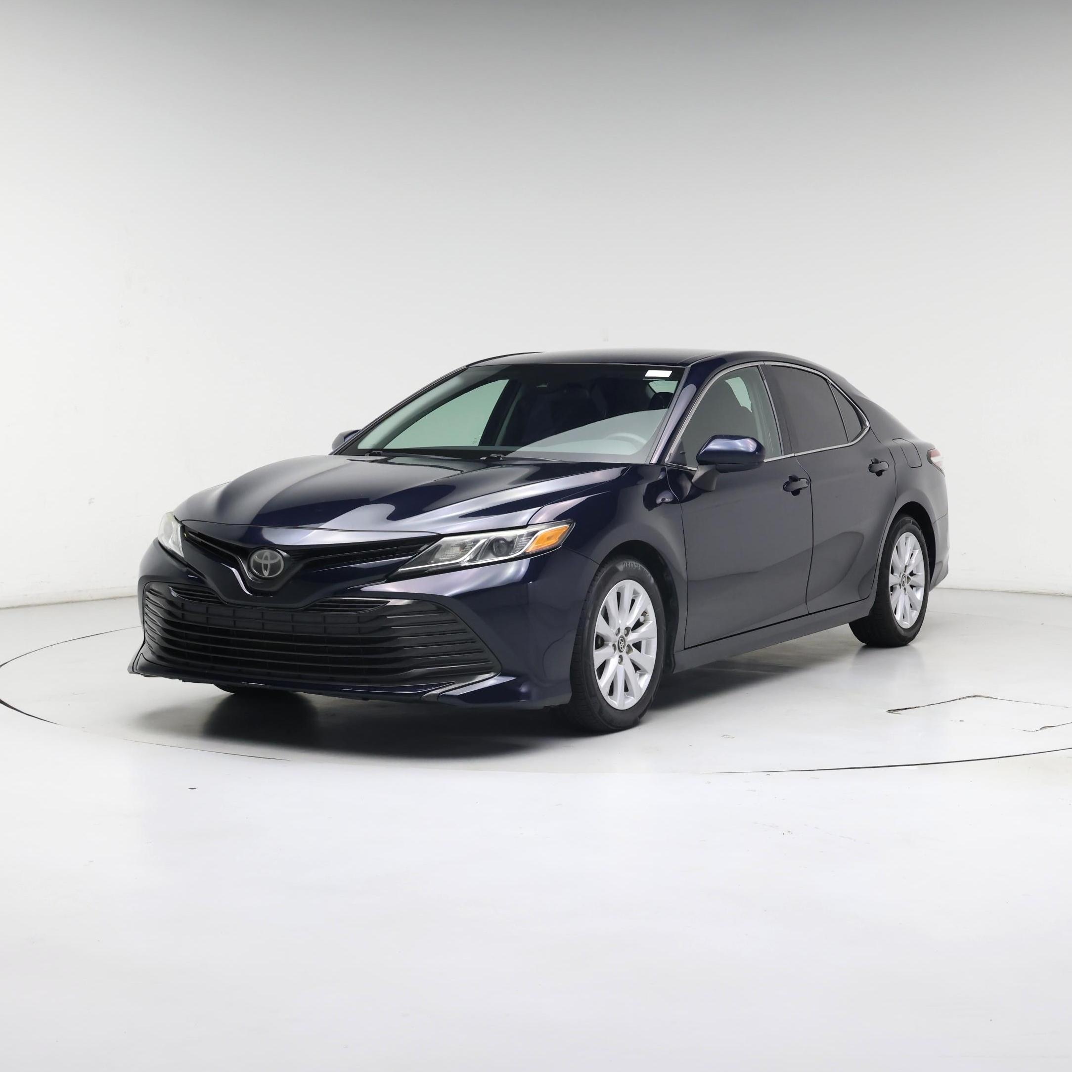Thumbnail: 2019 Toyota Camry - 4