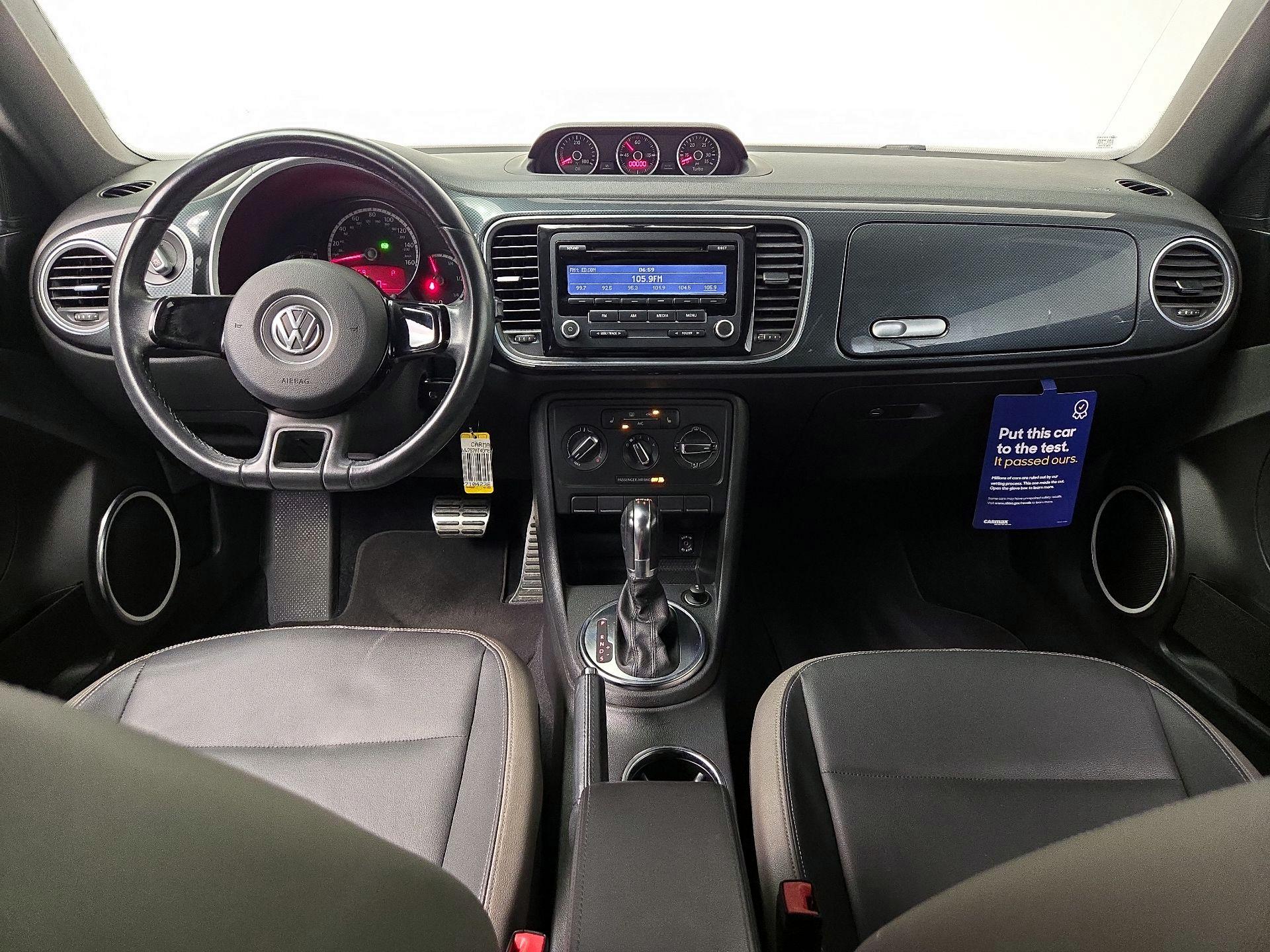 Thumbnail: 2013 Volkswagen Beetle - 9