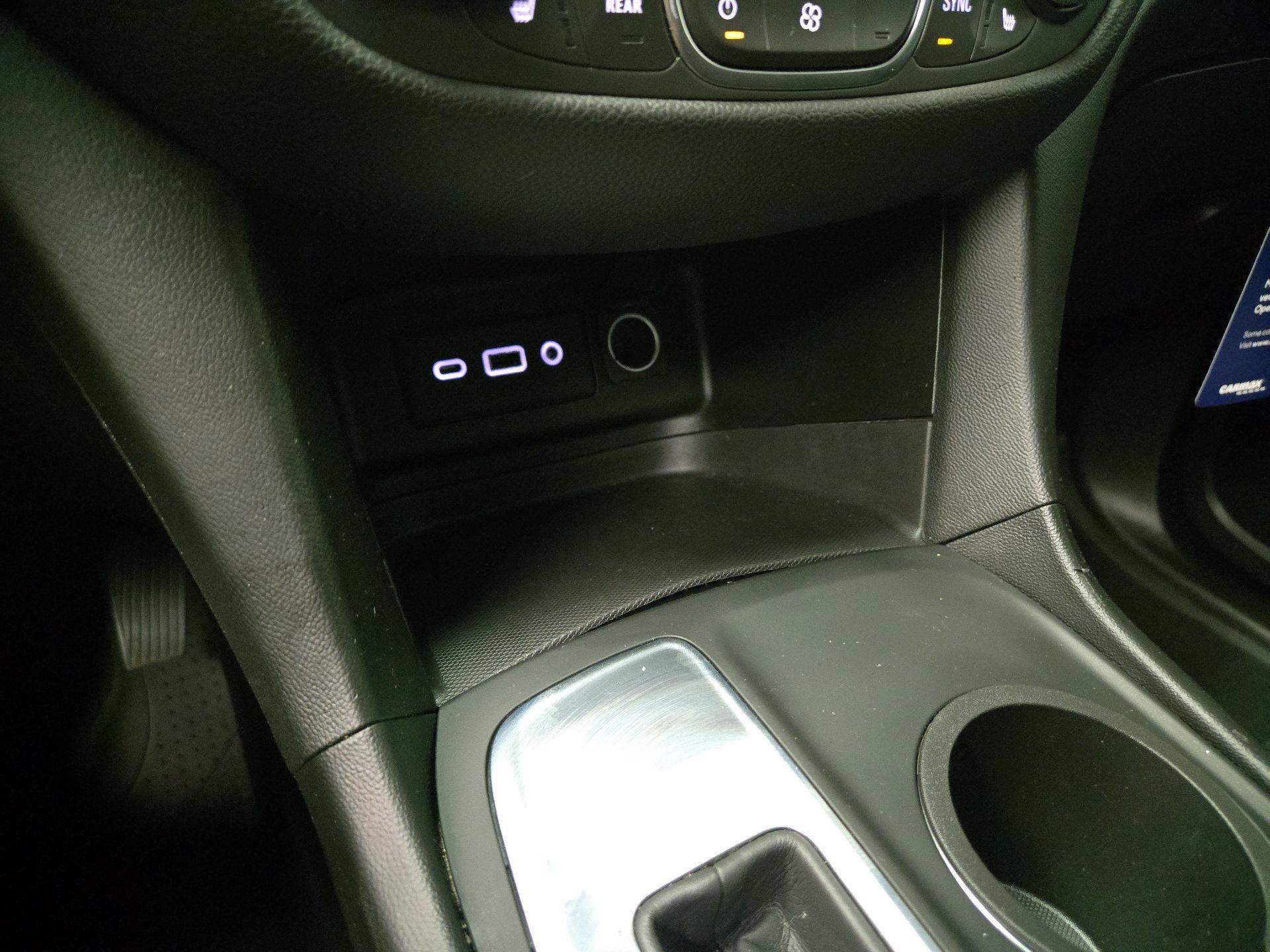 Thumbnail: 2020 Chevrolet Equinox - 18